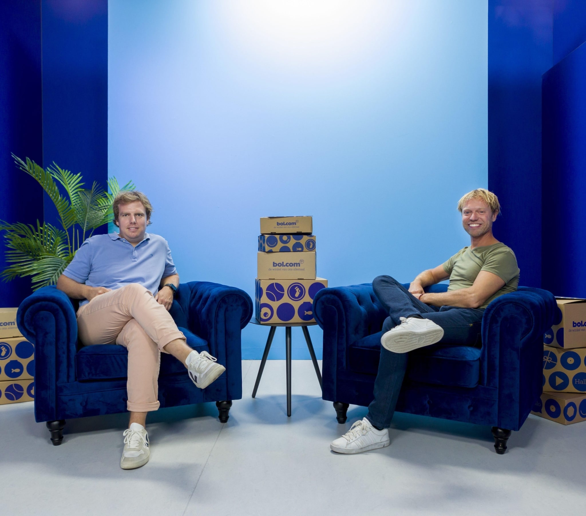 Jeroen van der Meer (links) van Omni Channel Group en Ardi Seij van Boek2 Antiquariaat maken van verschillende tools van bol.com gebruik om zoveel mogelijk over hun klanten te weten te komen. Bijvoorbeeld waar zij naar zoeken en wanneer. Foto: Machtelt Mostert.