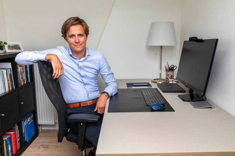voor een vergadering met vliegtuig bedrijven steeds kritischer op zakenreis