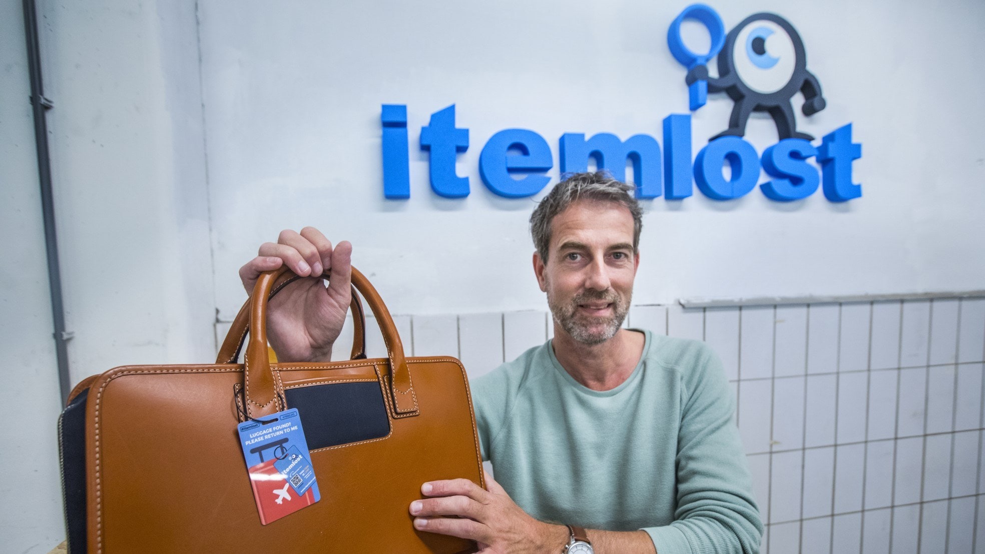 Itemlost is een bedrijf dat gevonden voorwerpen terugbrengt naar de rechtmatige eigenaar door middel van een QR-code. Foto: Frank Jansen