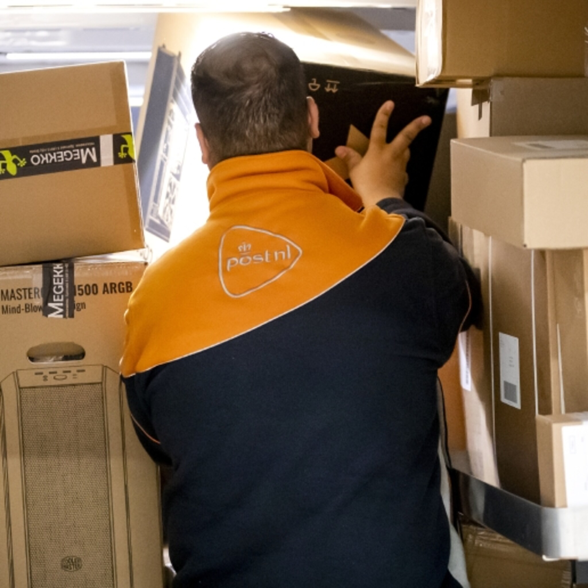 postnl verhoogt prijzen zakelijke gebruikers einde gratis pakjesbezorgen