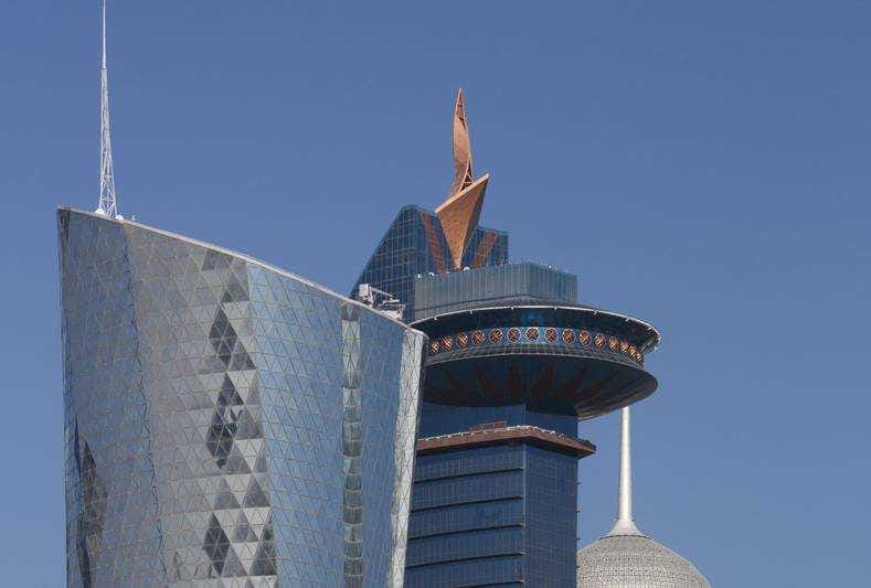 De Al Bidda-toren in Doha, die Interbeton bouwde en verlicht wordt door Philips. Foto: ANP / Mauritius Images GmbH