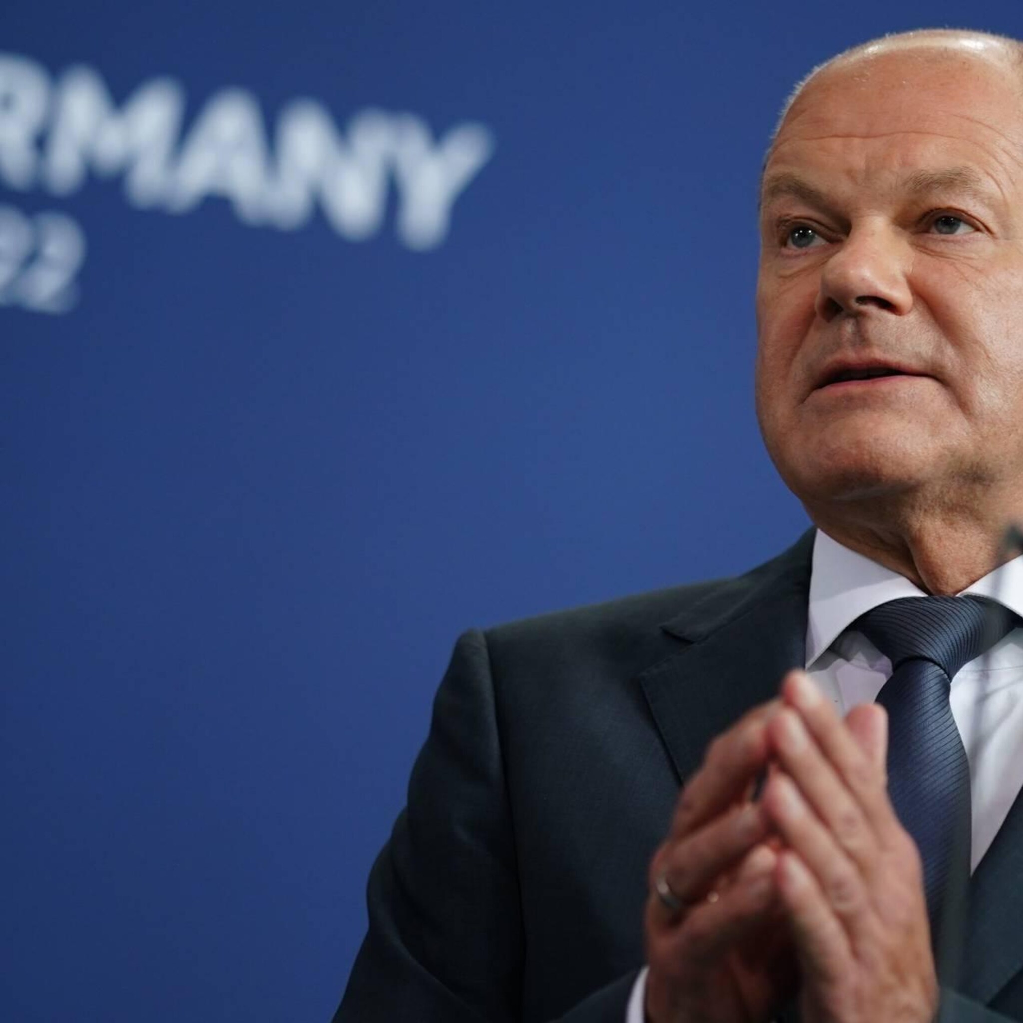 scholz gaat langs bij omstreden gasturbine voor nord stream 1