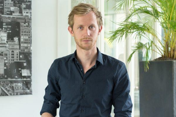 Energieadviseur Erik van Marrewijk: 'Gooi licht en ventilatie achter een timer, want als je het aan mensen overlaat, is de kans groot dat er energierekening onvoldoende daalt.' Foto: Stel...