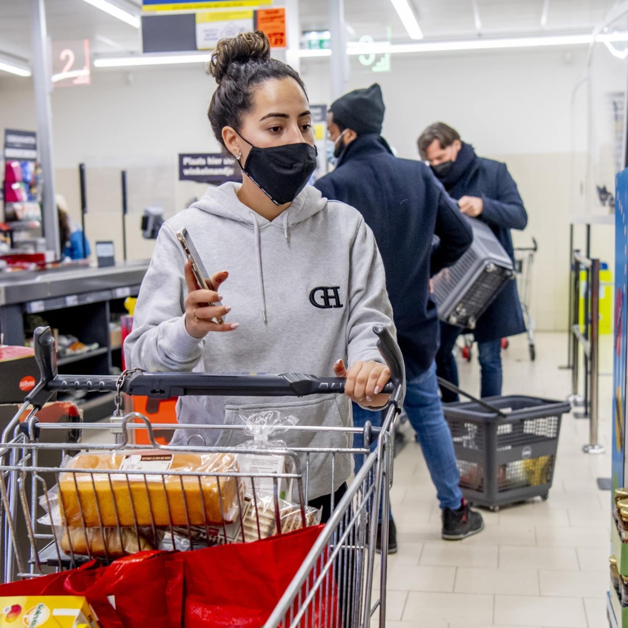 horeca en retail wachten op nieuwe coronaplannen vanuit den haag