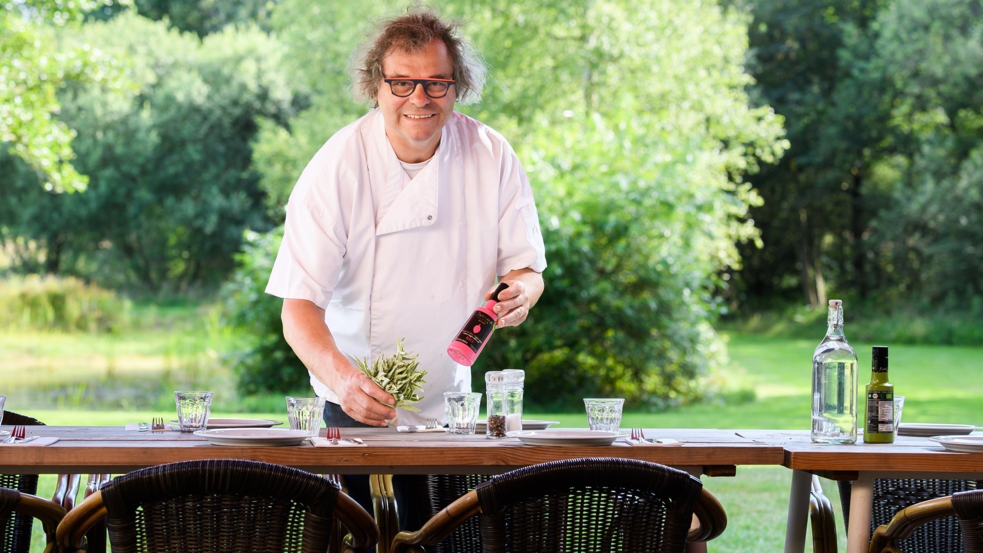 Zelfstandig kok Peter Kesseler besloot jaren geleden al om als zzp’er in de horeca zijn geld te verdienen. Hij heeft gemengde gevoelens over de trend die nu gaande is. Foto: René Schotanus