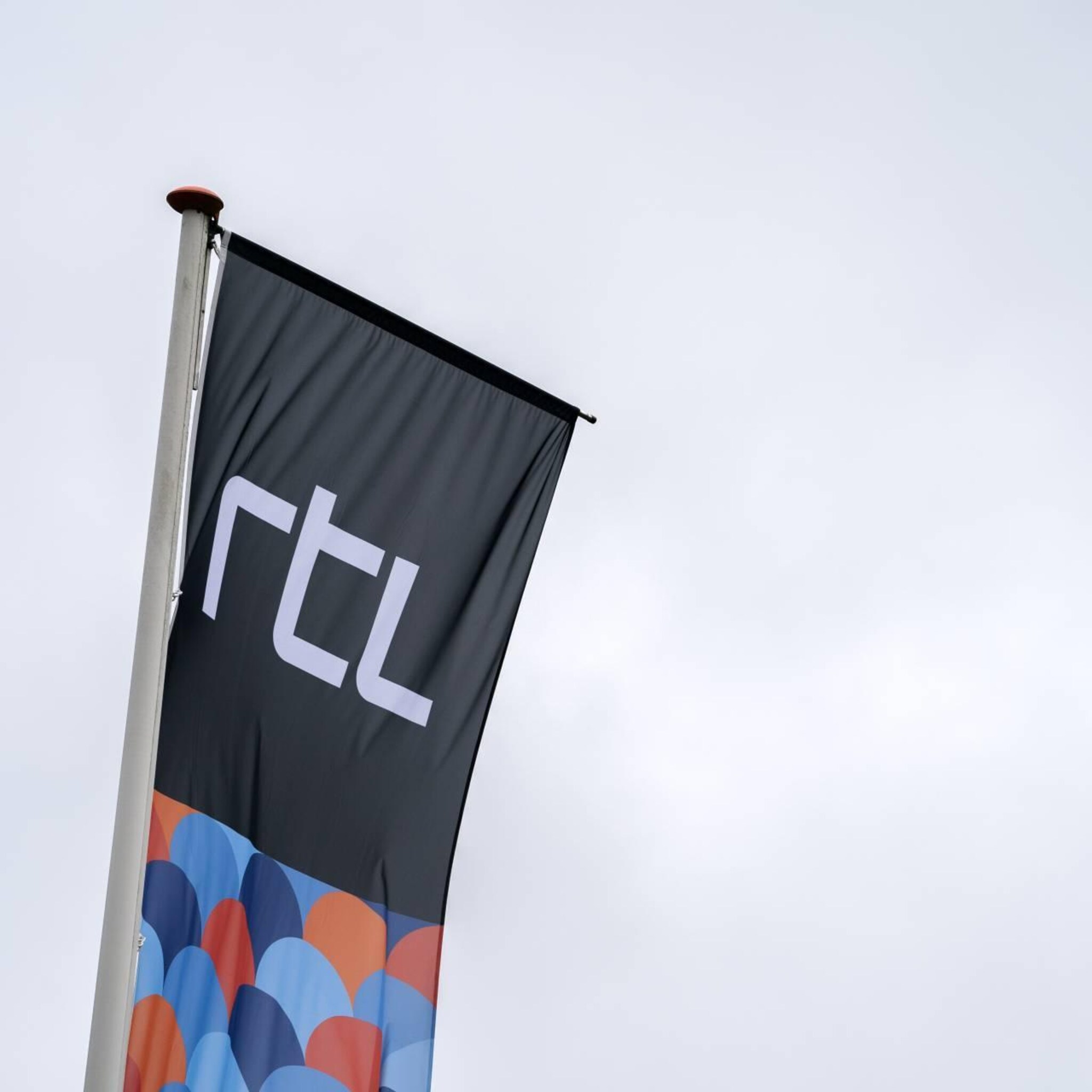 geen bezwaar europese commissie overname talpa door rtl zonder tv