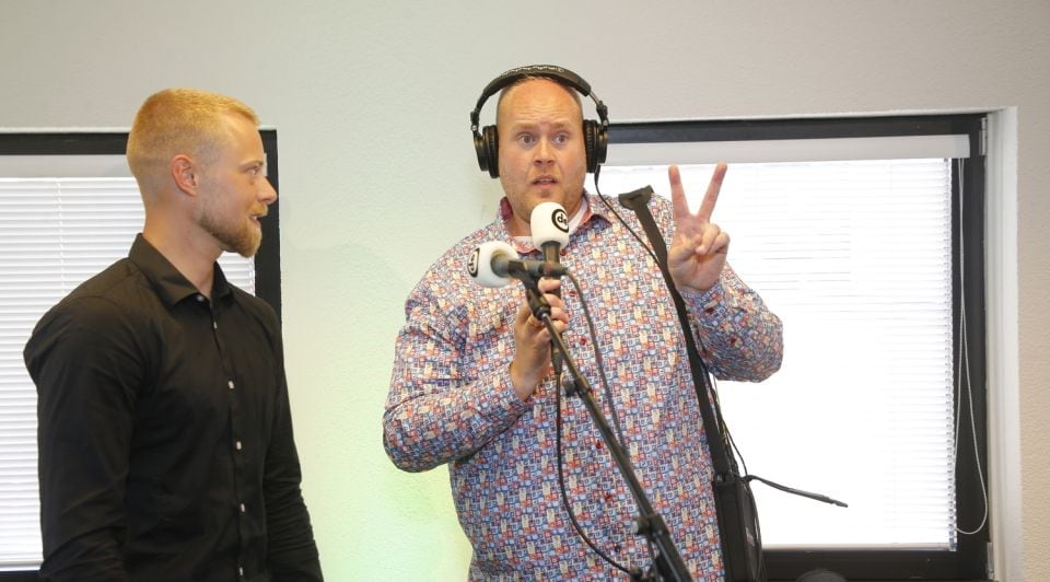 Jeffrey Otte pitcht zijn Lesloods bij Roland Tameling tijdens De Ondernemer Live XL. Foto: Ruud Voesters