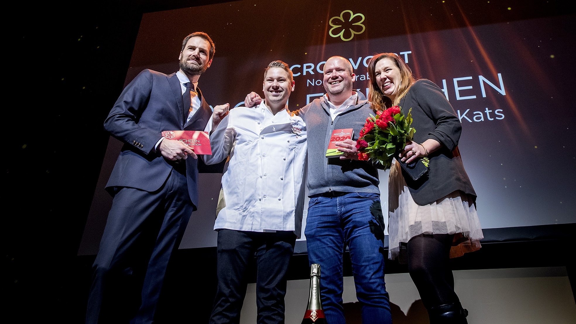 Tom Schoonus en Edwin Kats van restaurant Noble Kitchen tijdens de presentatie van de Michelin Gids 2020 in het DeLaMar Theater. Bron: ANP Foto