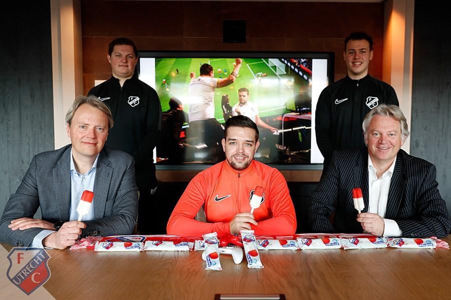 Ook FC Utrecht gaat gretig aan het eigen ijs. Foto: Merchadice.