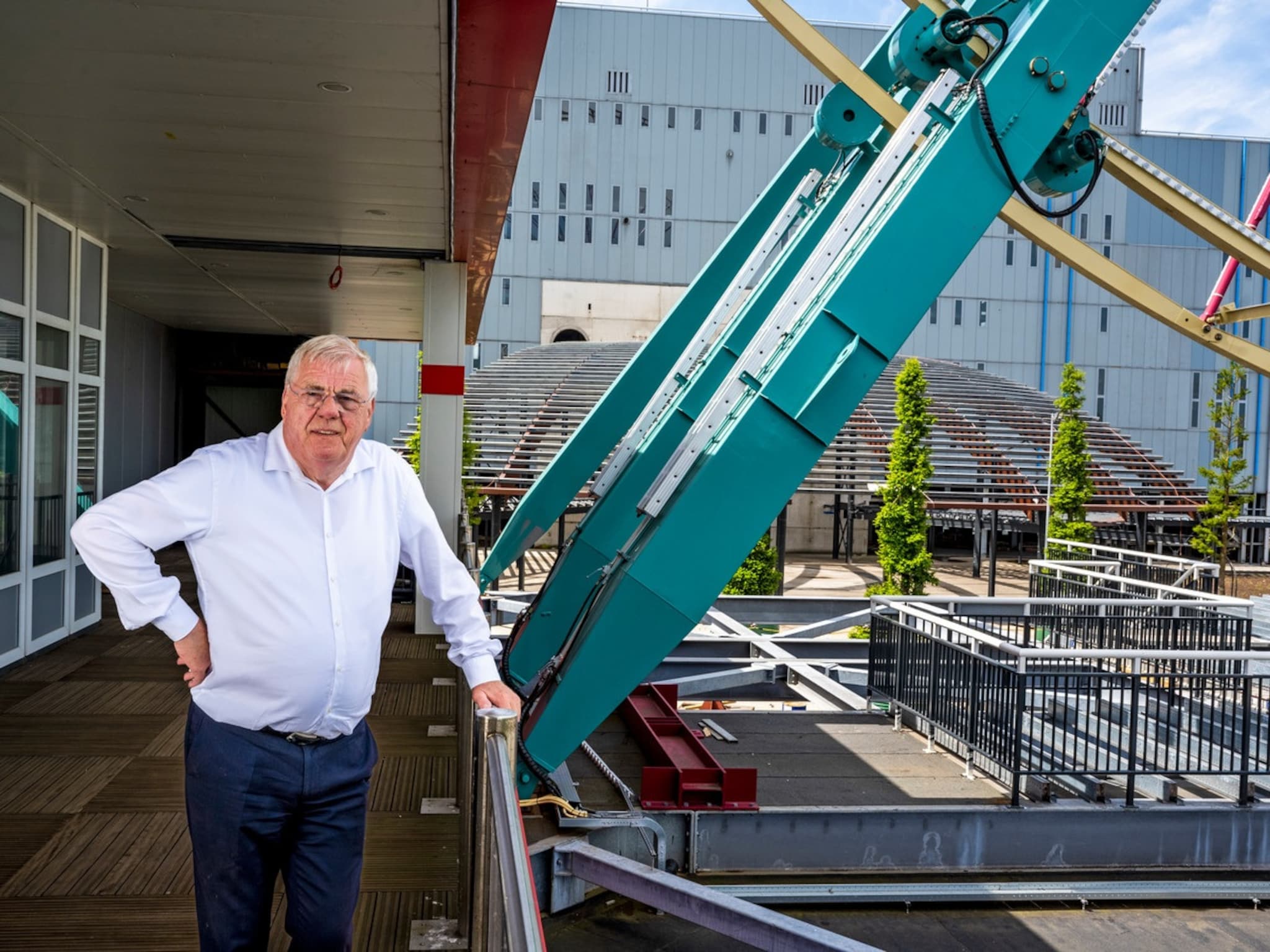 hennie van der most pretpark veiling 50 miljoen 65 miljoen rotterdam
