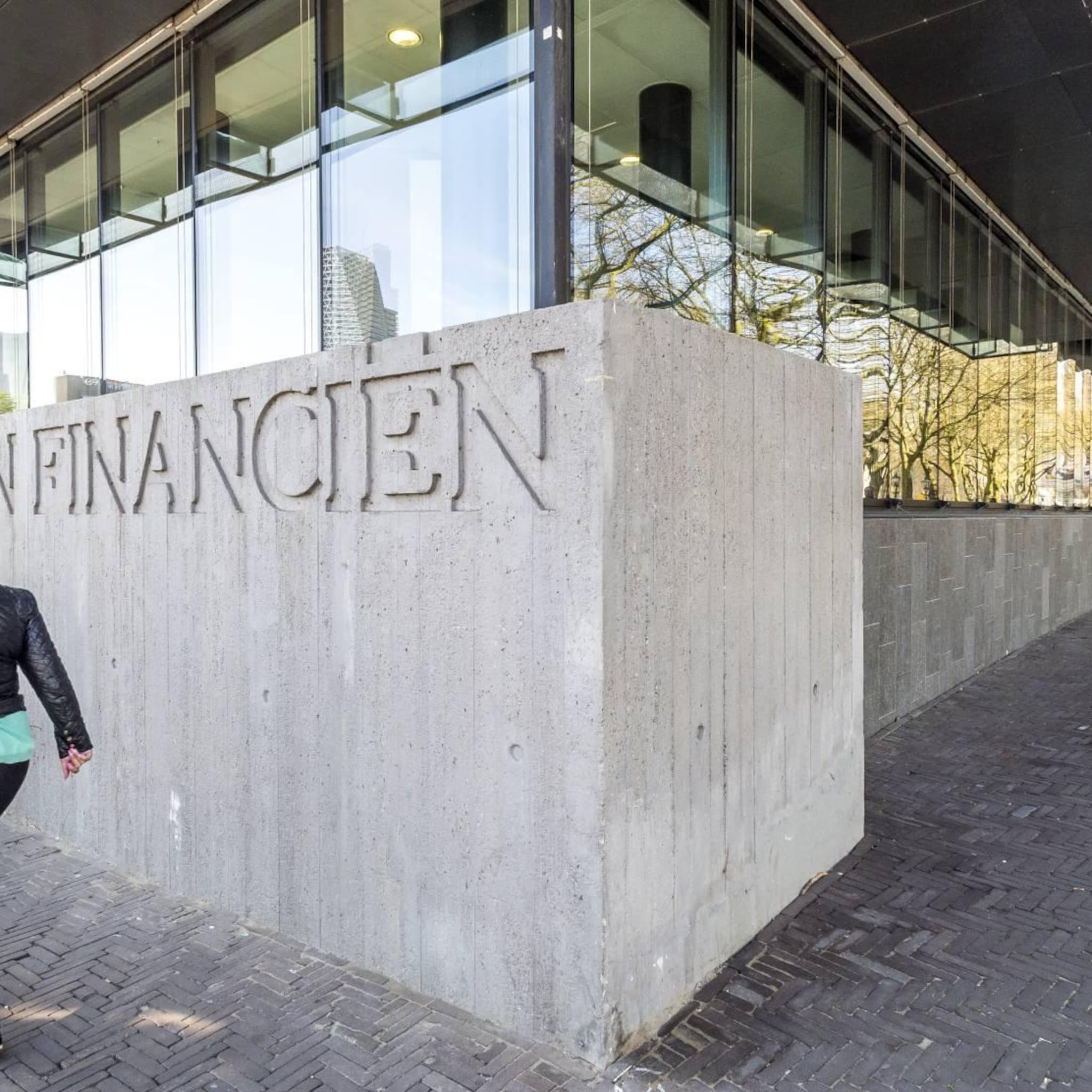 overheidssaldo voor het eerst sinds begin coronacrisis positief