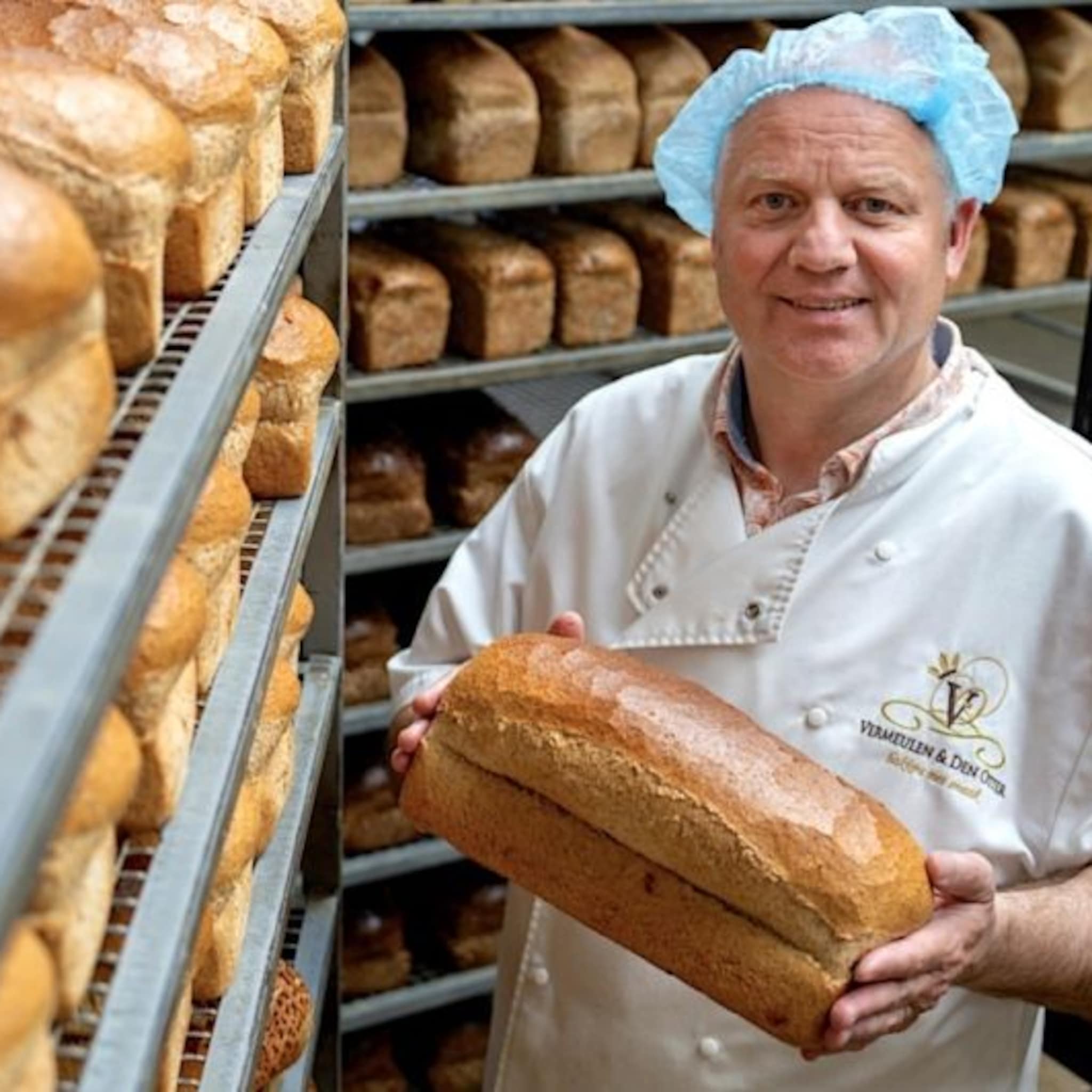 bakker bas vermeulen loopt 50 000 euro mis na klein foutje in alle coronahectiek en stapt naar de rechter