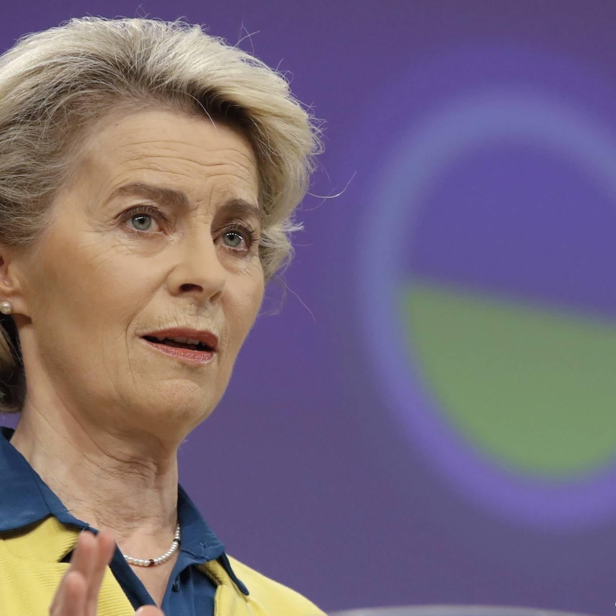 von der leyen waarschuwt voor terugval op fossiele brandstoffen