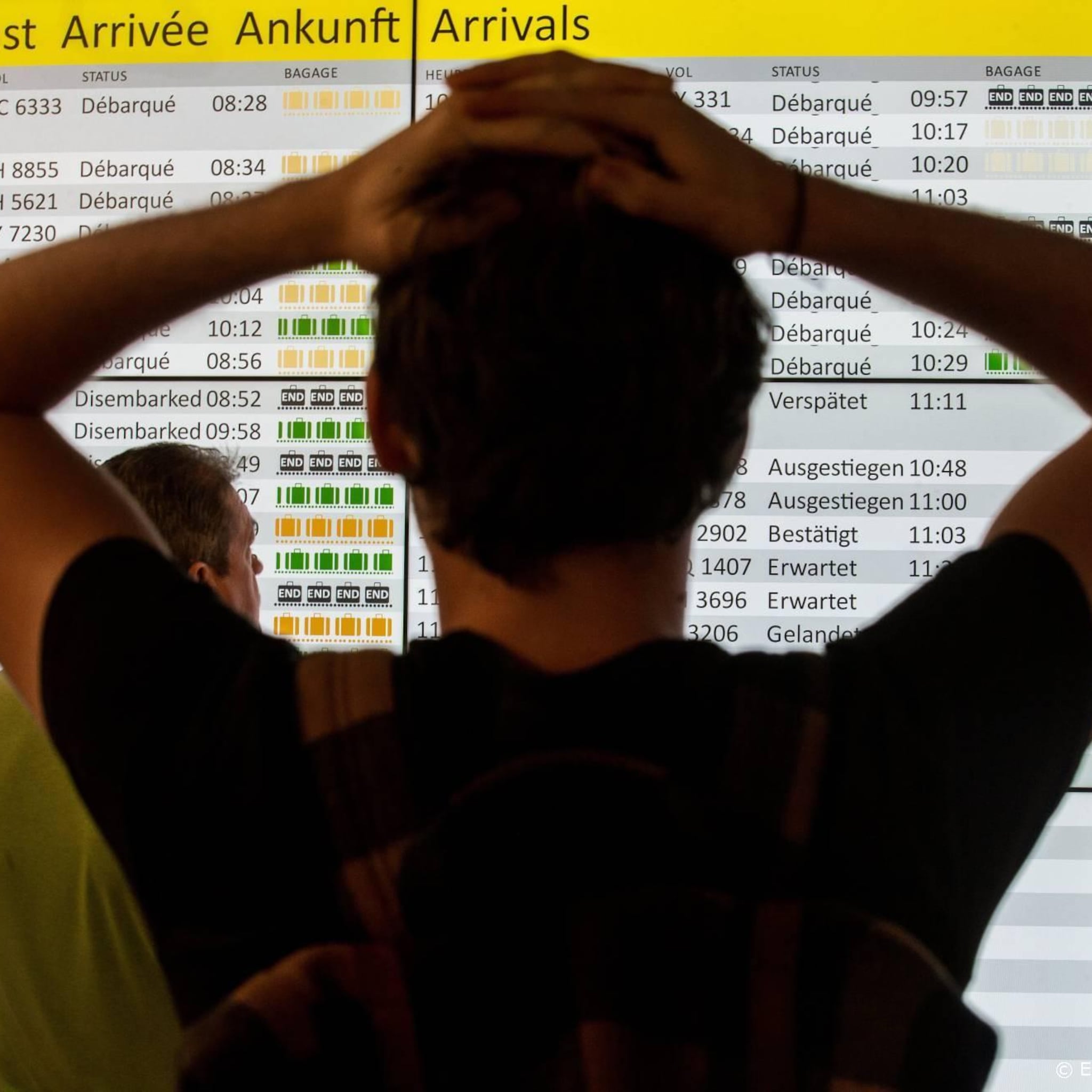 luchthaven brussel roept reizigers op weg te blijven om staking