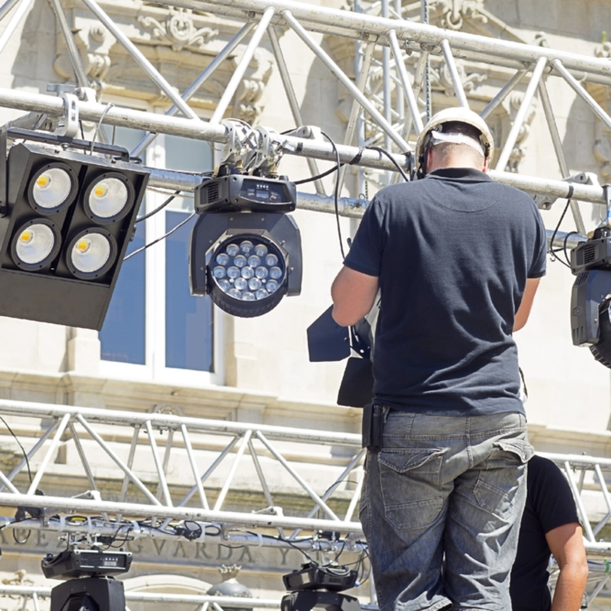 toeleveranciers evenementen organiseer dit jaar geen festival meer er zijn geen technici en materialen