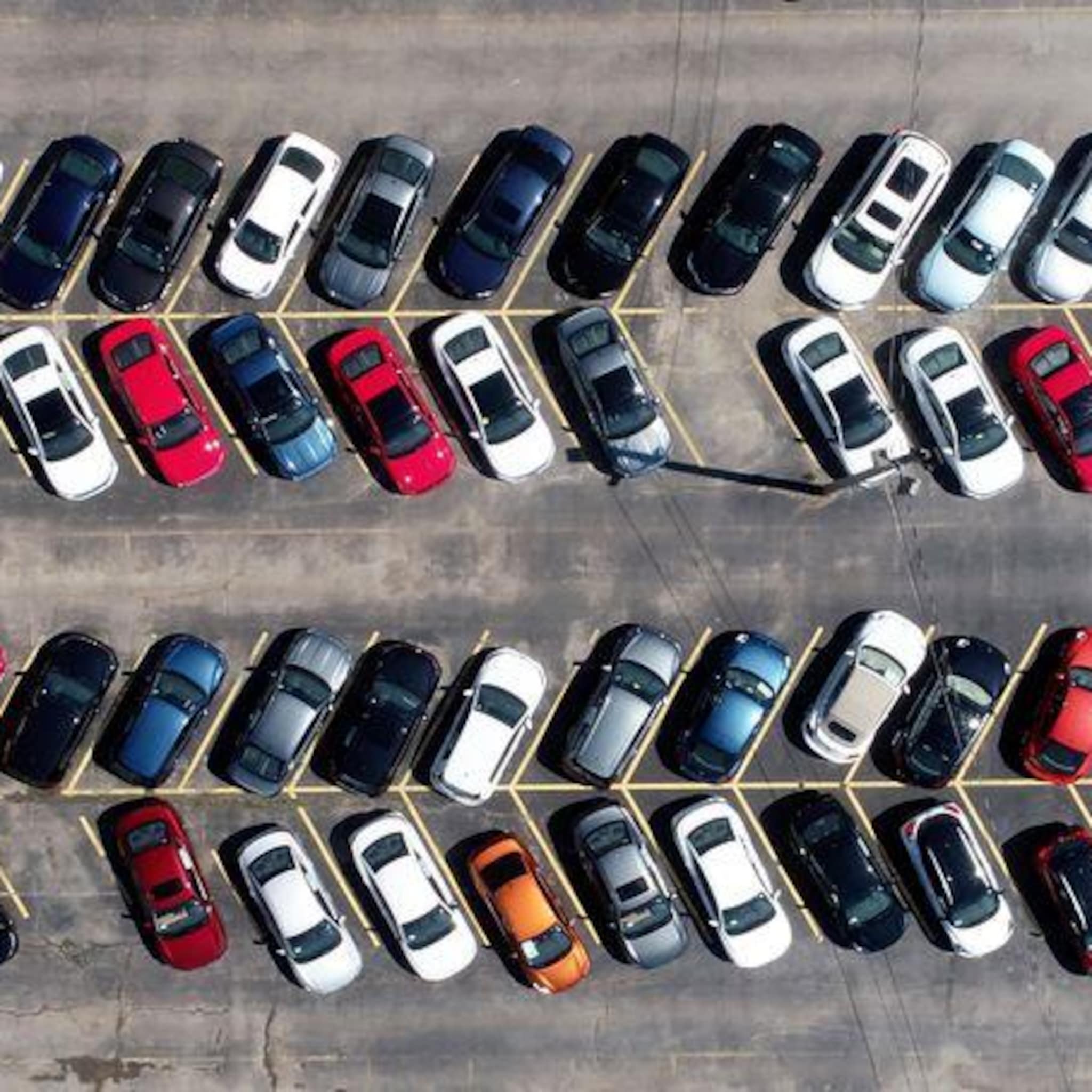 autodealers verkopen recordaantal tweedehandsjes consument heeft behoefte aan individueel vervoer