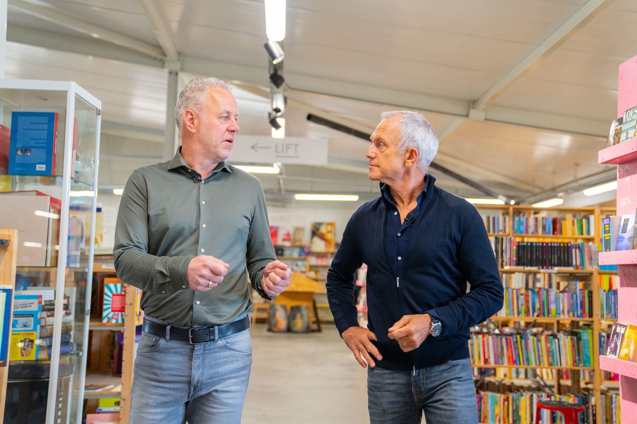 Dekker: 'We moesten vervangende ruimte hebben want we konden onze mensen niet naar huis sturen. Daar zijn we heel erg in geholpen door Zicht. Een vervangend pand was snel gevonden en zo kon iedereen weer aan de slag.'