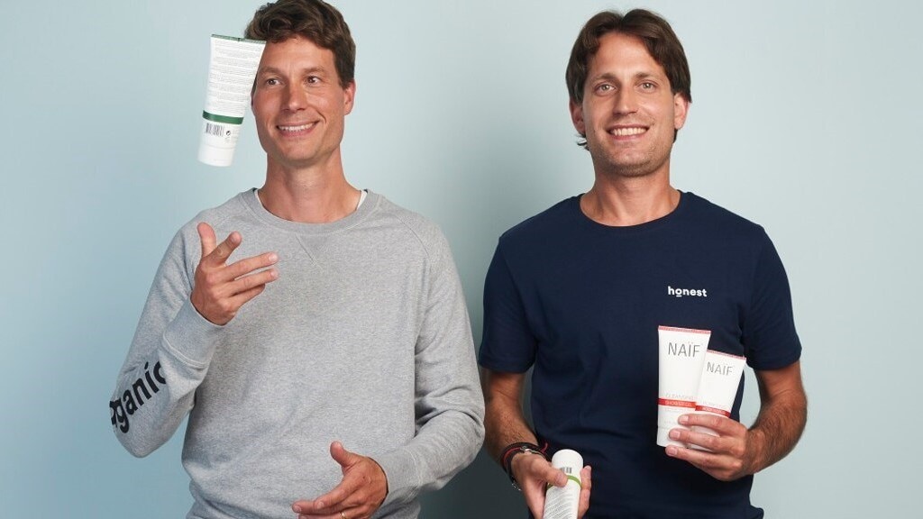 Jochem Hes en Sjoerd Trompetter (links) startten uit eigenbelang met hun bedrijf Naïf. Foto: Naïf