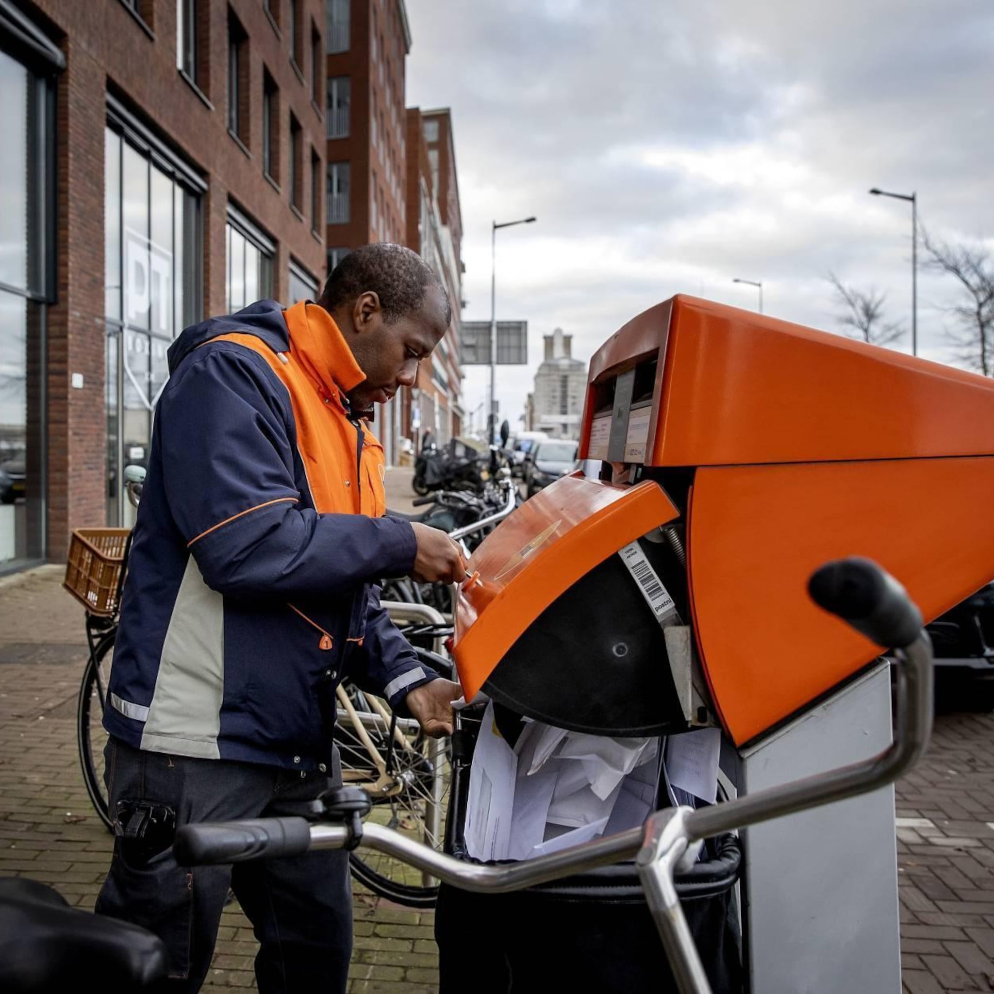 kabinet mocht postnl en sandd geen vergunning geven