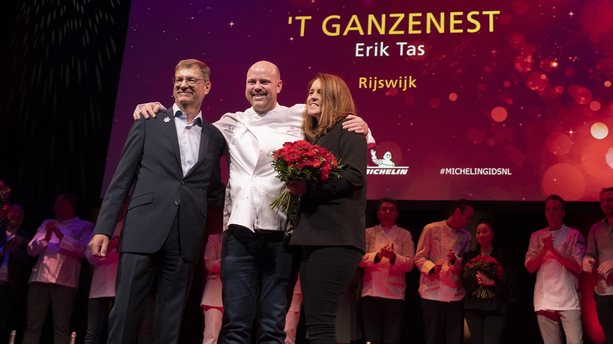 Restaurant 't Ganzenest van Erik Tas uit Rijswijk ontvangt een ster tijdens de presentatie van de Michelin Gids 2022 in het DeLaMar Theater. De sterren gaan naar restaurants die van de inspecteurs een hoge beoordeling hebben gekregen. Bron: ANP Foto