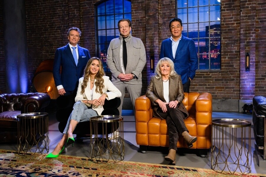 De 'Dragons': Won Yip, Shawn Harris, Pieter Schoen, Manon van Essen en Bas Witvoet.