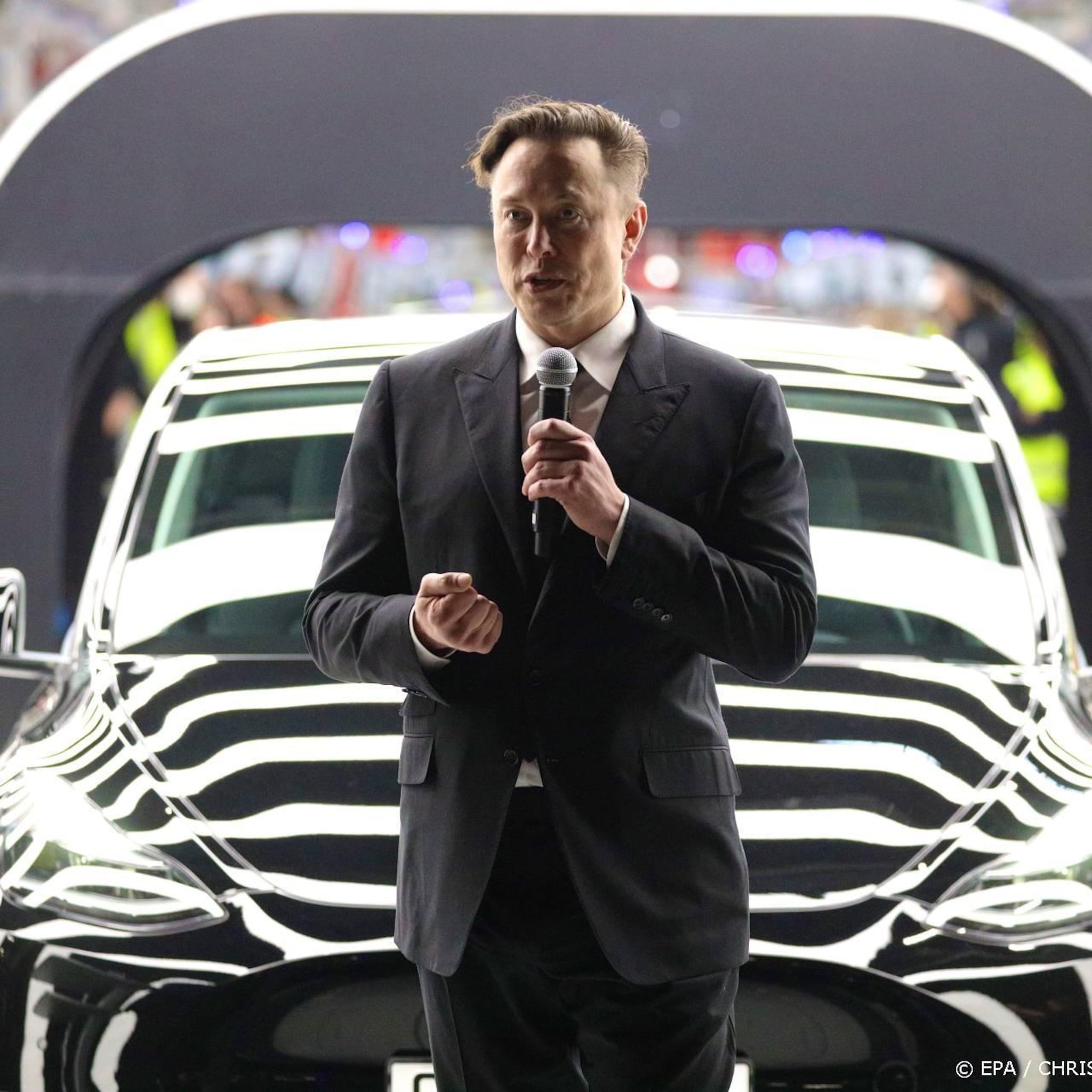 vermogen elon musk keldert in bijna twee maanden met 100 miljard