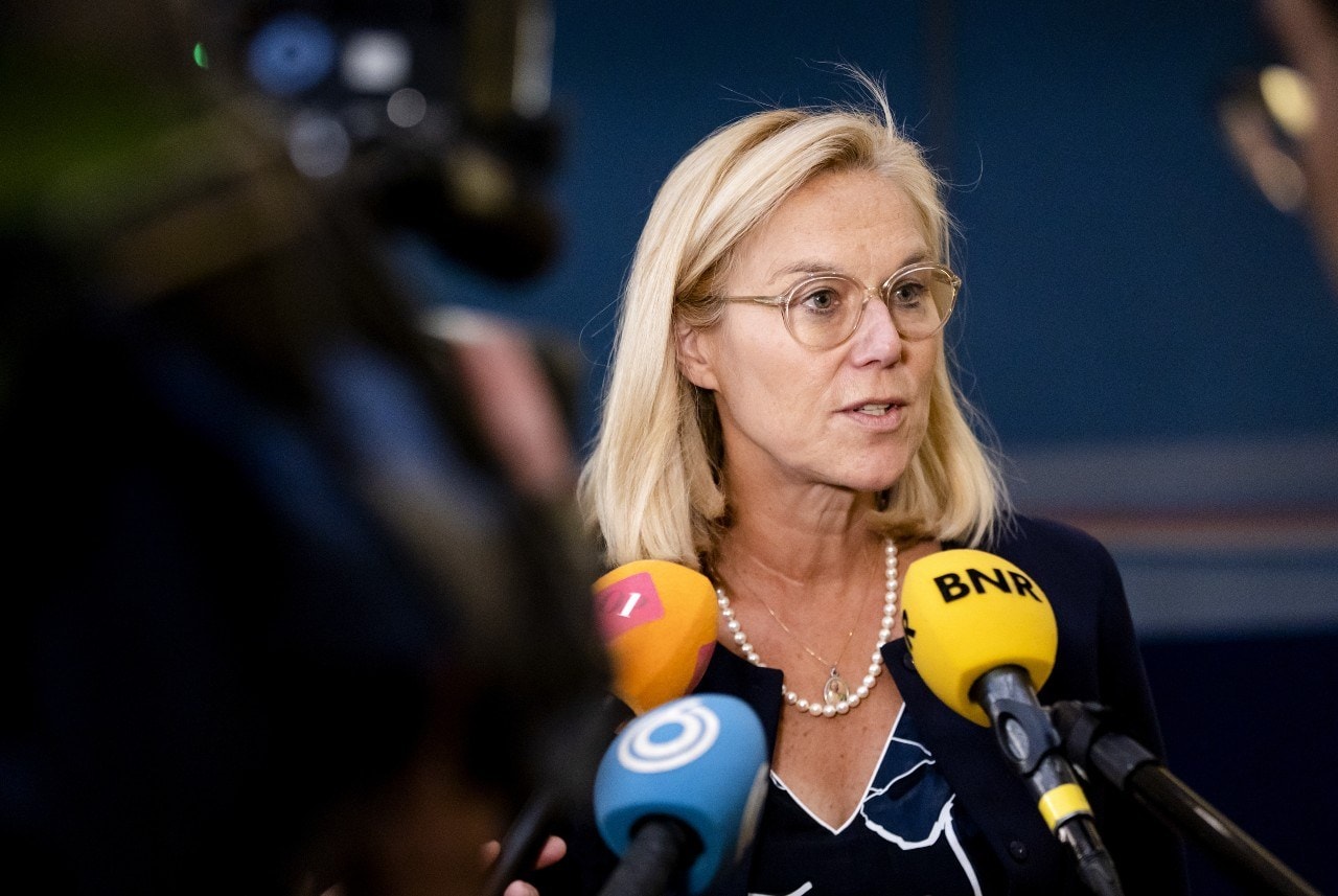 kabinet meer belasting voor bedrijven begrotingstekort naar 3 4 procent
