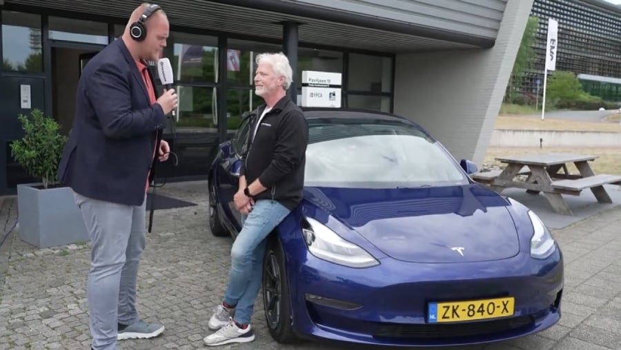 Verslaggever Roland Tameling in gesprek met Eric de Bree.Foto: YouTube De Ondernemer.