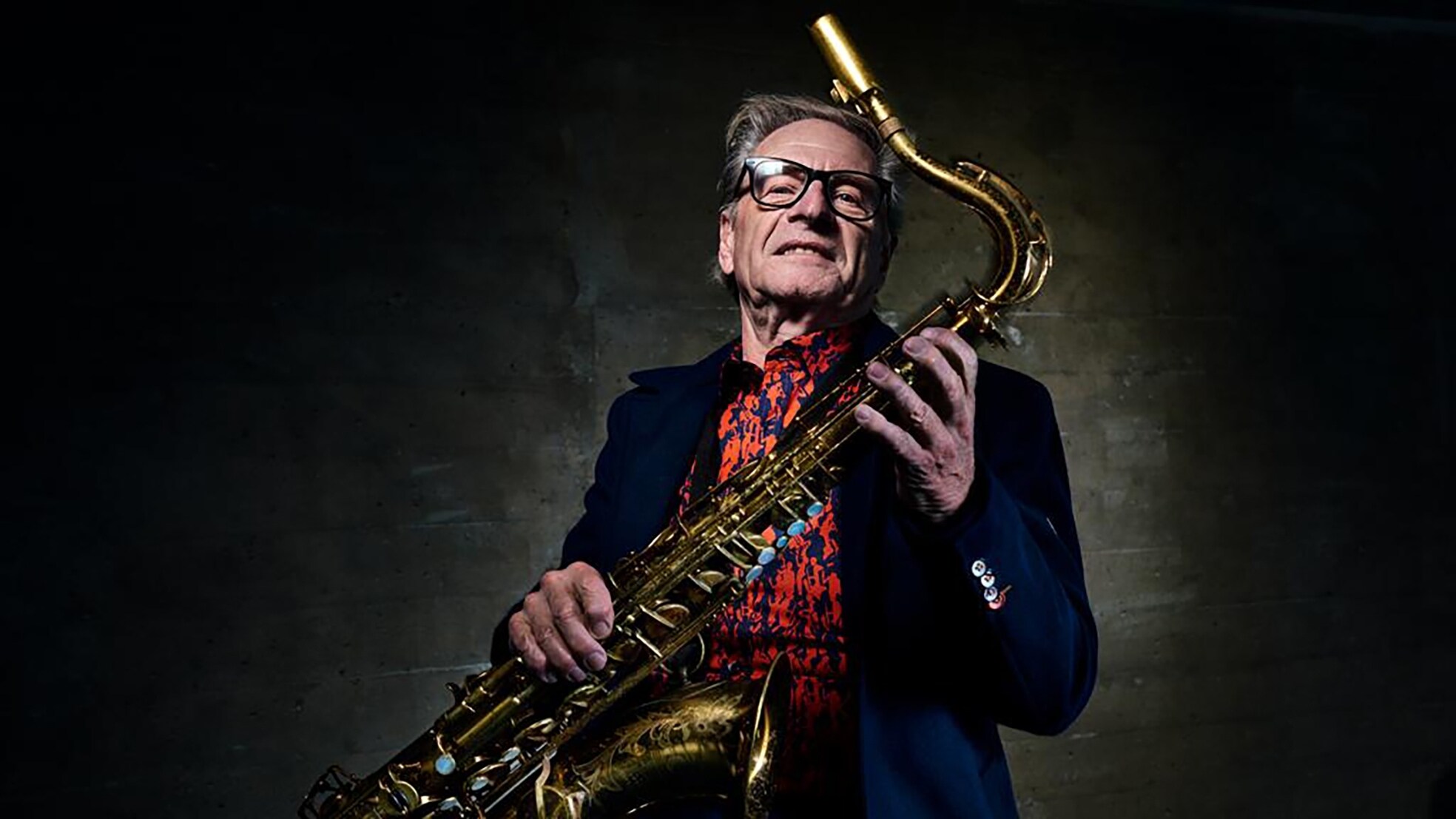 Marketingbeeld van de samenwerking tussen saxofonist Hans Dulfer en A Fish Named Fred.