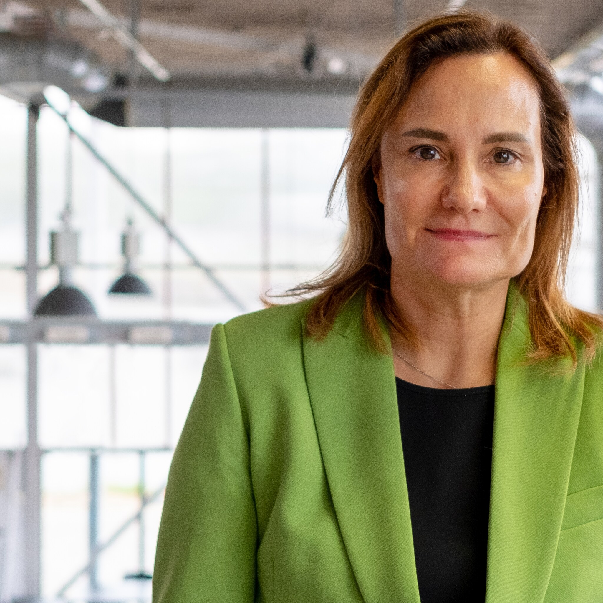 e bikemerk vanmoof haalt voormalig topvrouw booking com binnen