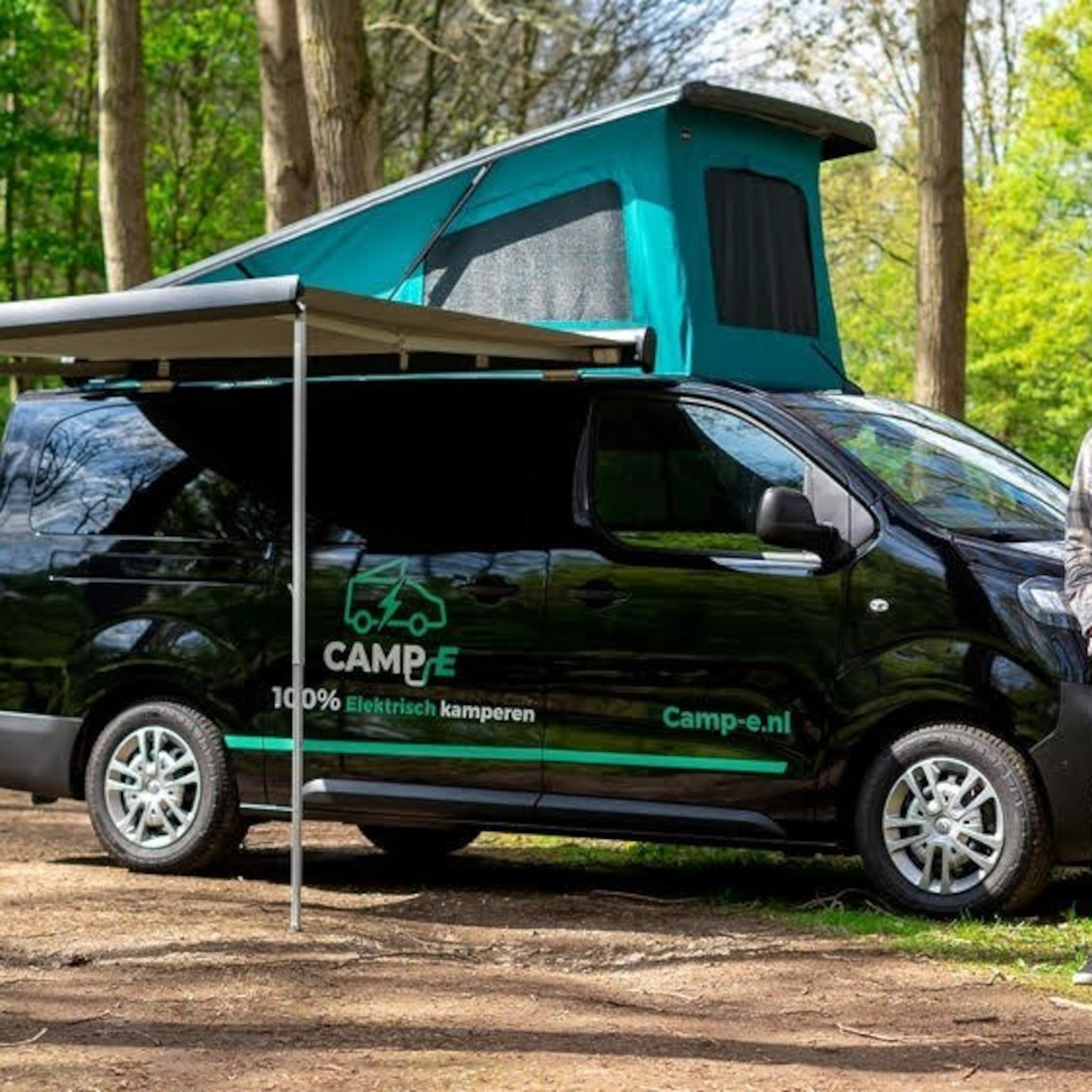 daan van der ende 20 wil dat zijn camp e grootste elektrische camperverhuurbedrijf wordt