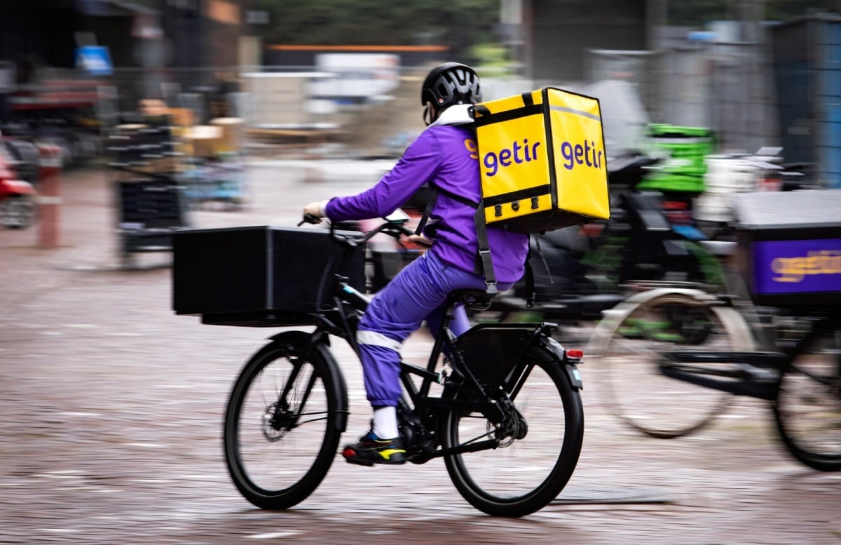 amsterdam wil drie vestigingen voor flitsbezorging sluiten