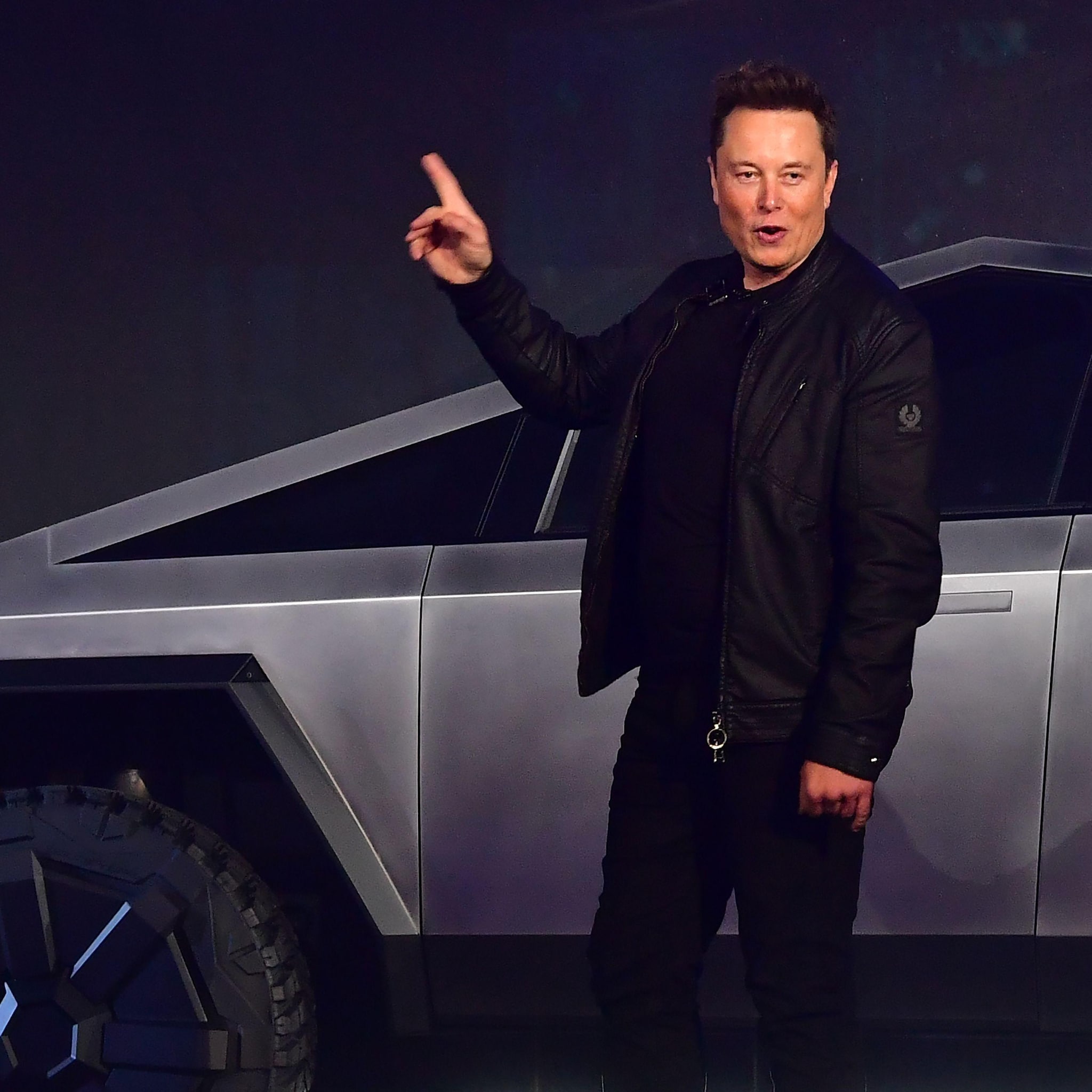hogere omzet en winst tesla immense bonus voor elon musk onderweg