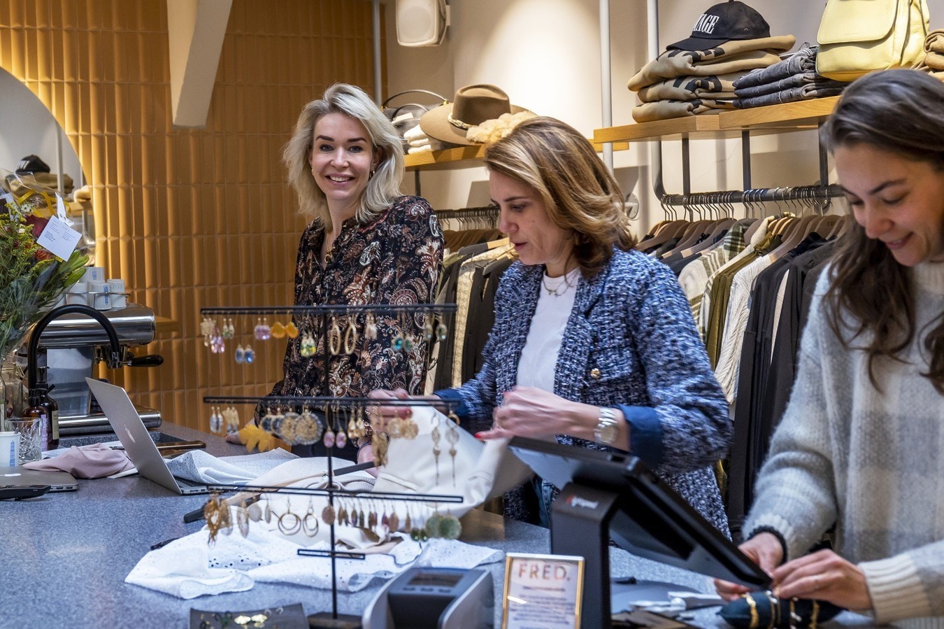 Frederiek Waninge draagt haar concept nu over aan keten Omoda. ,,Het is een familiebedrijf met fijne en oprechte mensen.” Foto: Angeliek de Jonge.