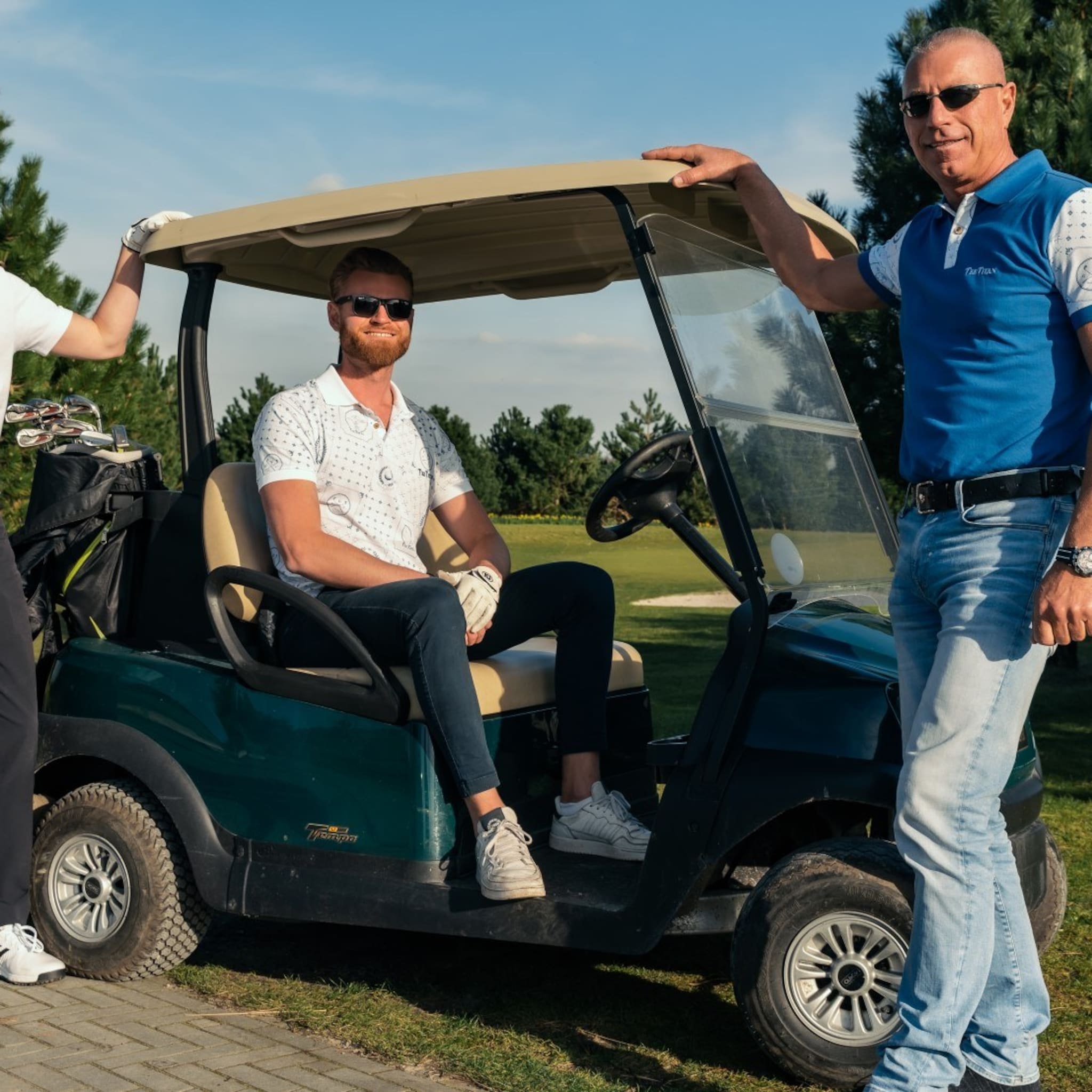 duurzaam golfen deze jonge ondernemer maakt statement met groene golfcollectie