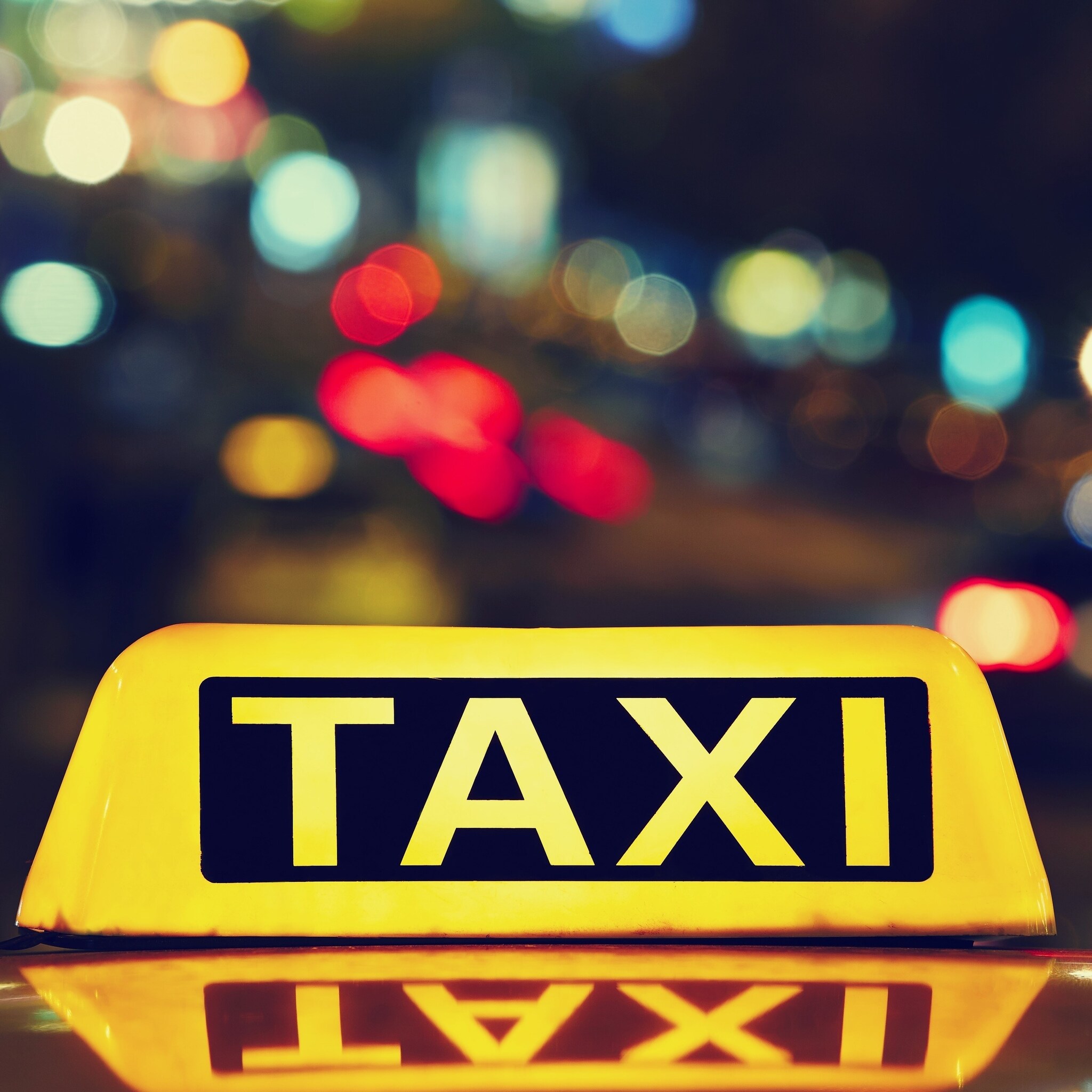 hoge brandstofprijzen drijven taxichauffeurs tot wanhoop