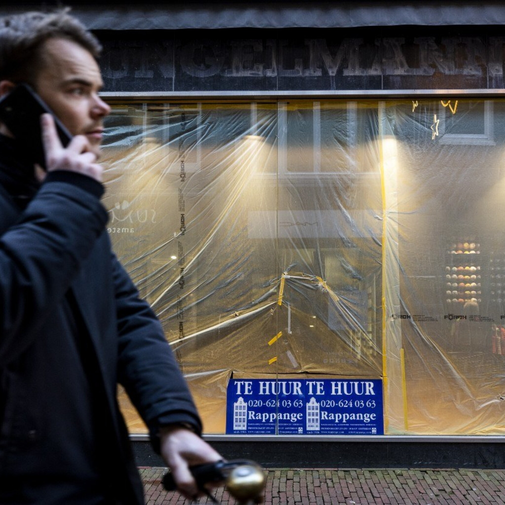 winkels in historische binnenstad maken plaats voor woningen levendigheid in winkelstraten moet terug