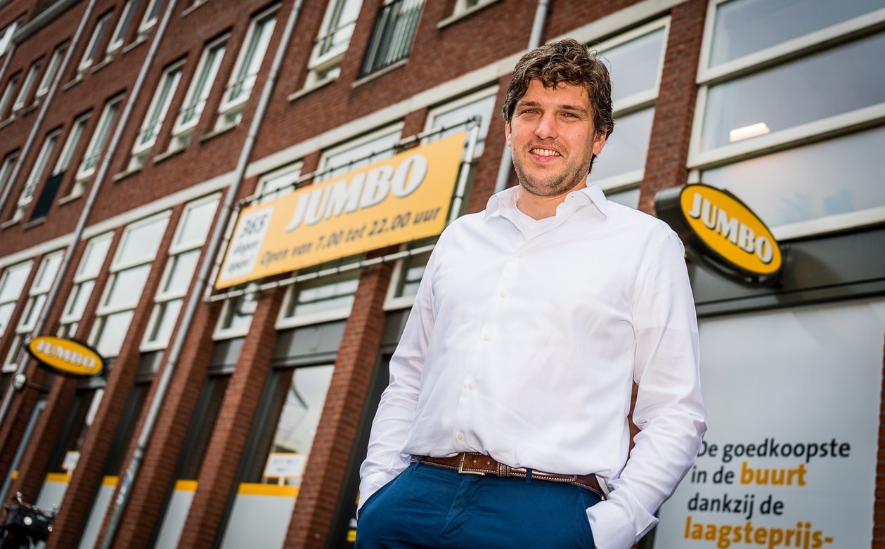 Dirck Slabbekoorn: ,,Laatst hebben we nog met zijn allen een huis gezocht voor een collega die na een scheiding op straat was gezet." Foto: Jan Kok