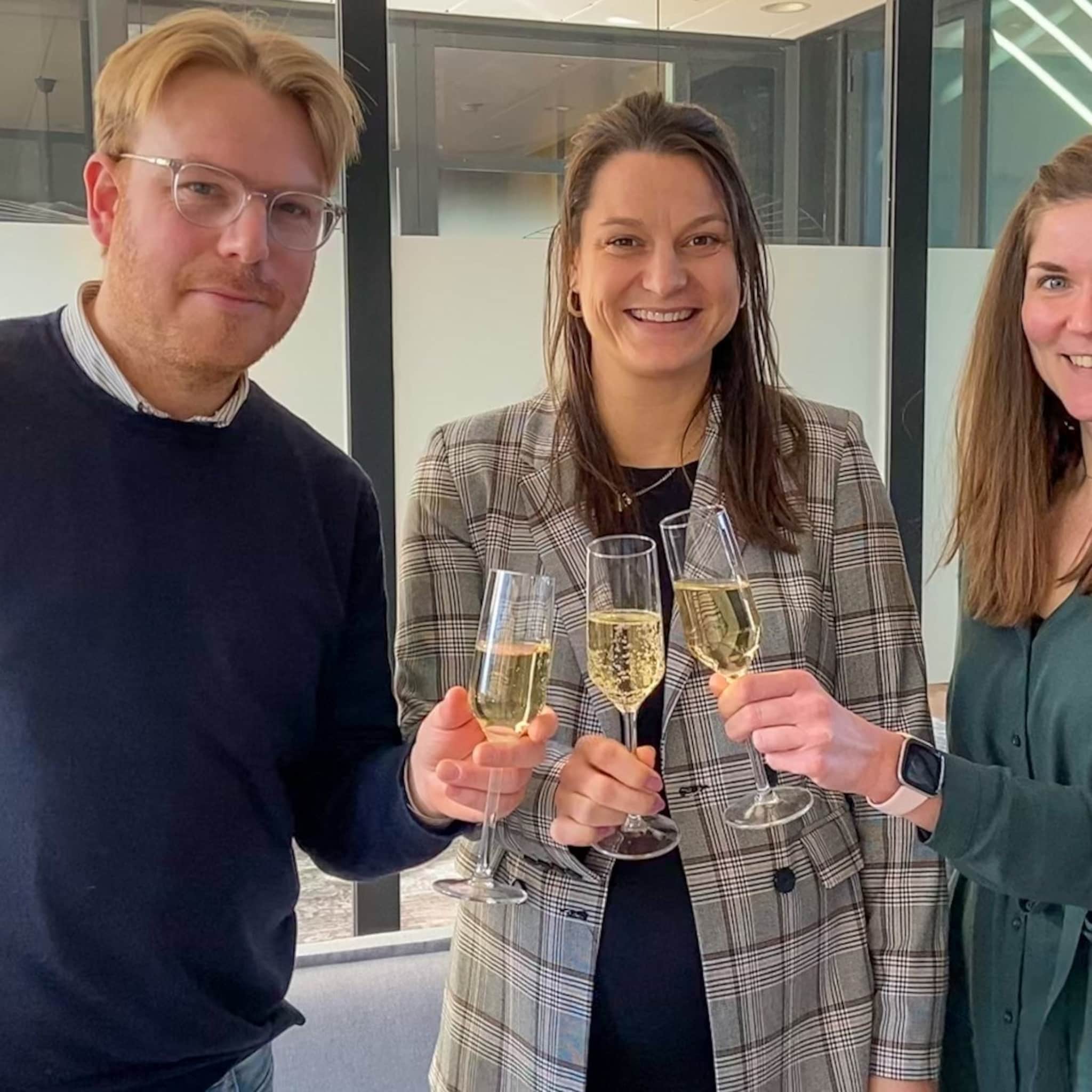 mediatic neemt pr bureau snappr over