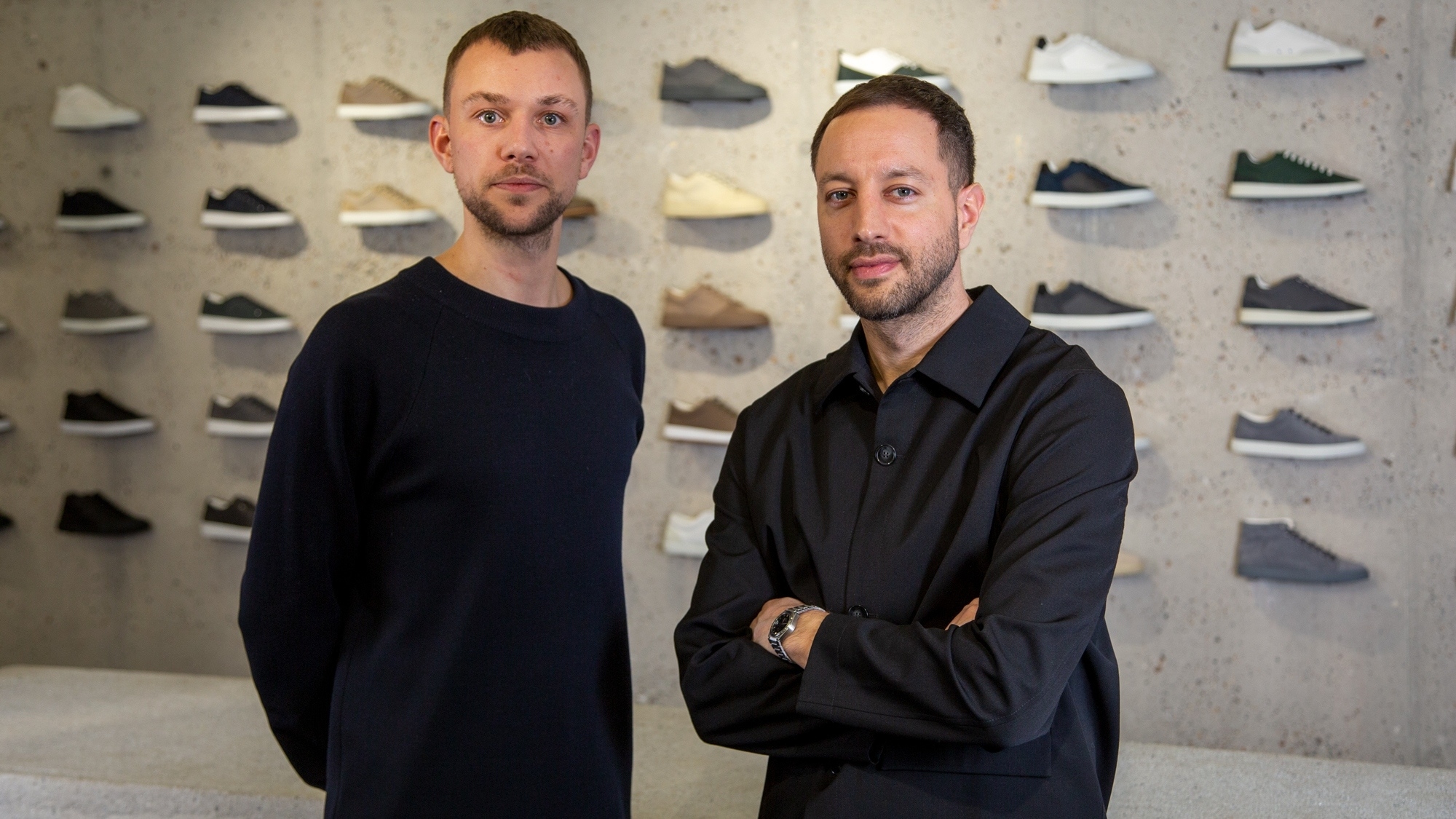 Hugo Castermans (links) en Patrick van der Woude, de twee gezichten achter het Amsterdamse schoenenmerk ETQ. Foto: ETQ