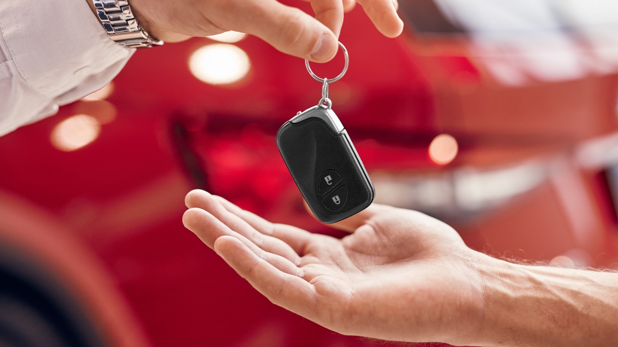 Nieuw personeel lokken met een auto? Niet verstandig, zeggen experts. Foto: Shutterstock