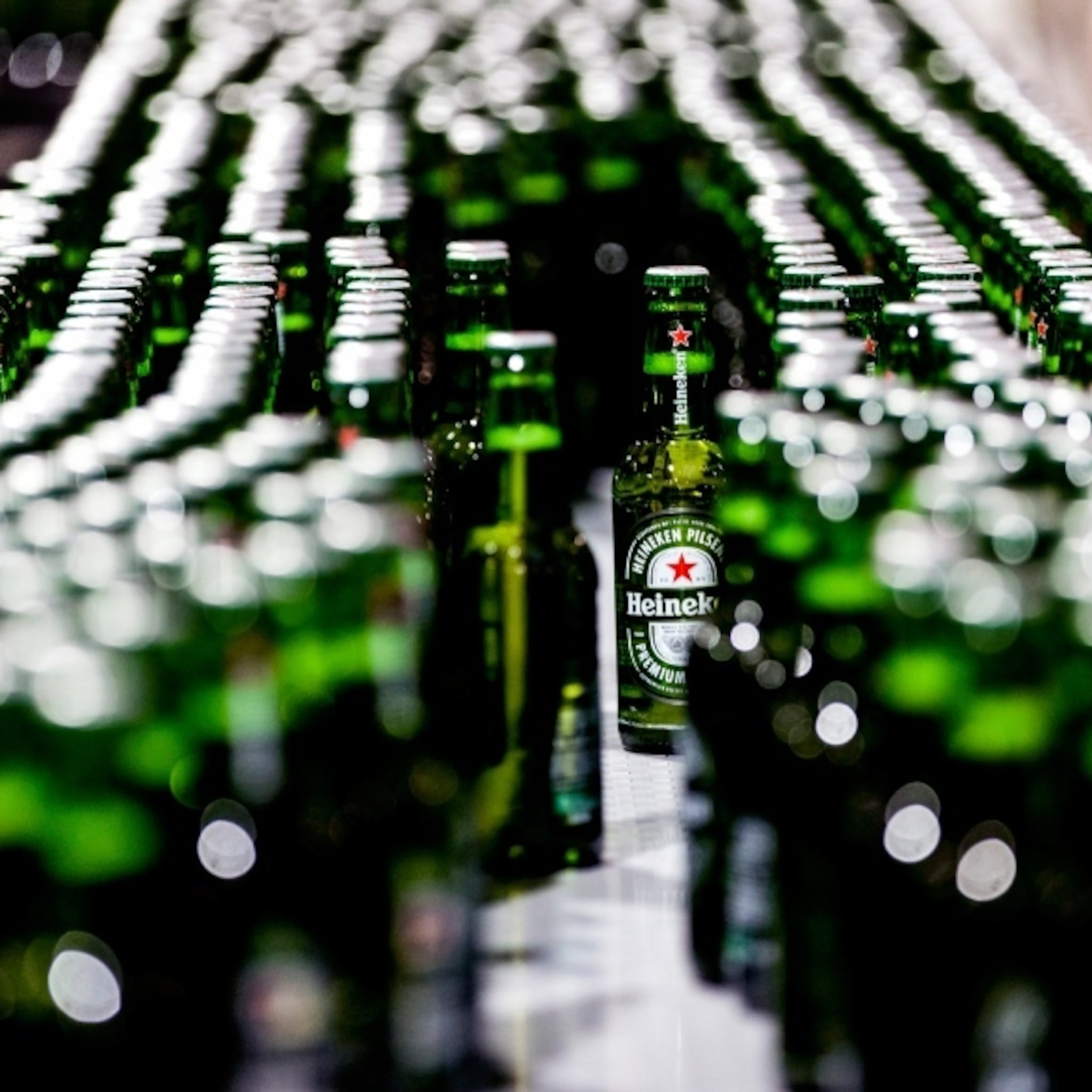 prijs heineken biertje wordt hoger vanwege inflatie