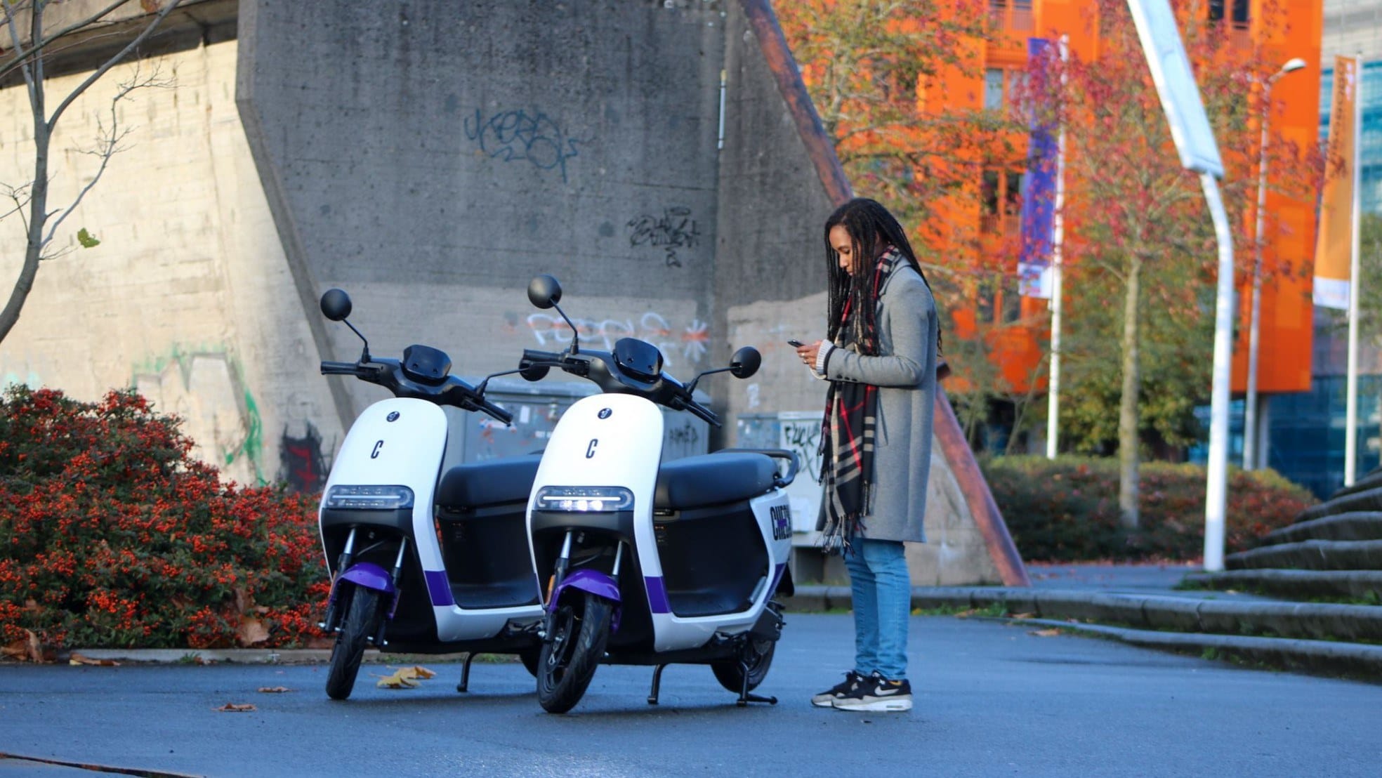 Check biedt meer dan 3000 scooters aan in Rotterdam, Amsterdam, Den Haag, Breda, Groningen, Leeuwarden en Düsseldorf. Foto: Check