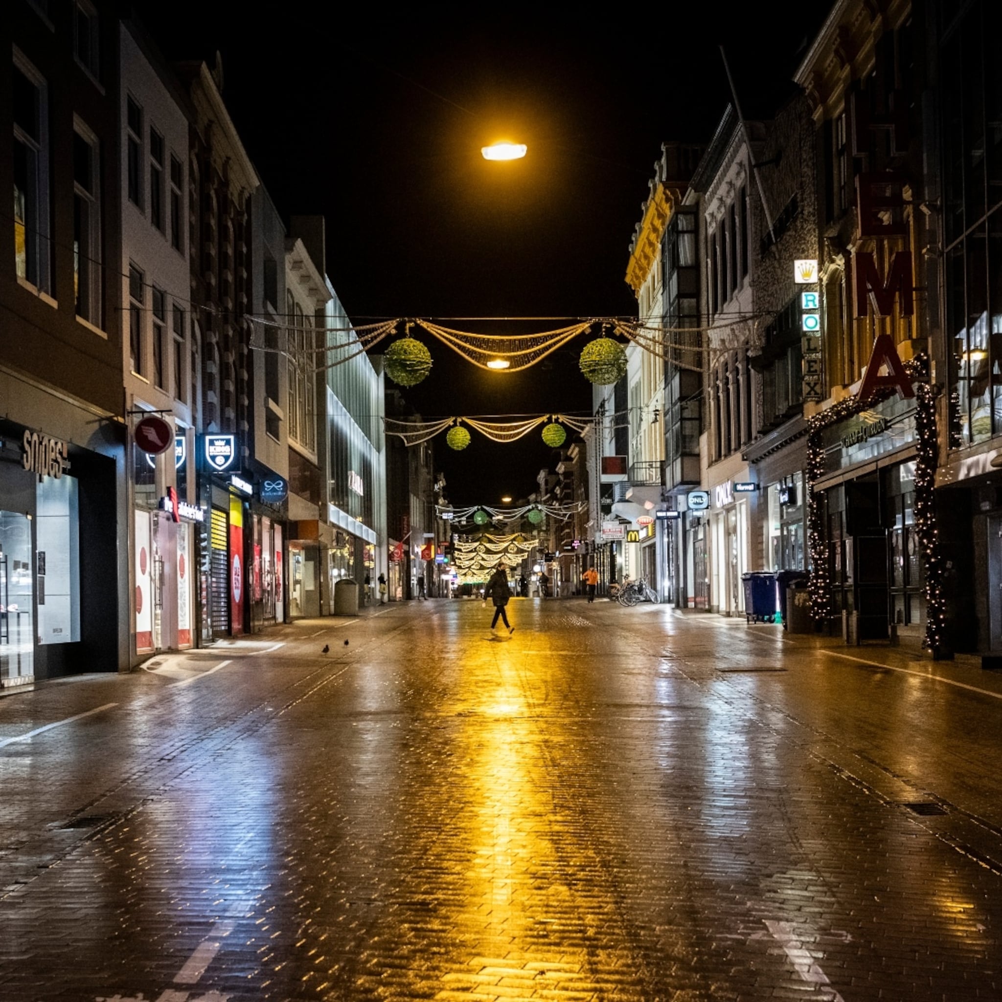 nederland had eind 2021 grootste daling winkelverkopen van eu door lockdown