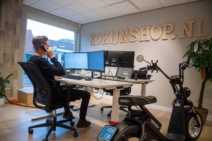 Kozijnshop.nl heeft sinds vorig jaar een eigen kantoor in Rijssen. Foto: Lenneke Lingmont