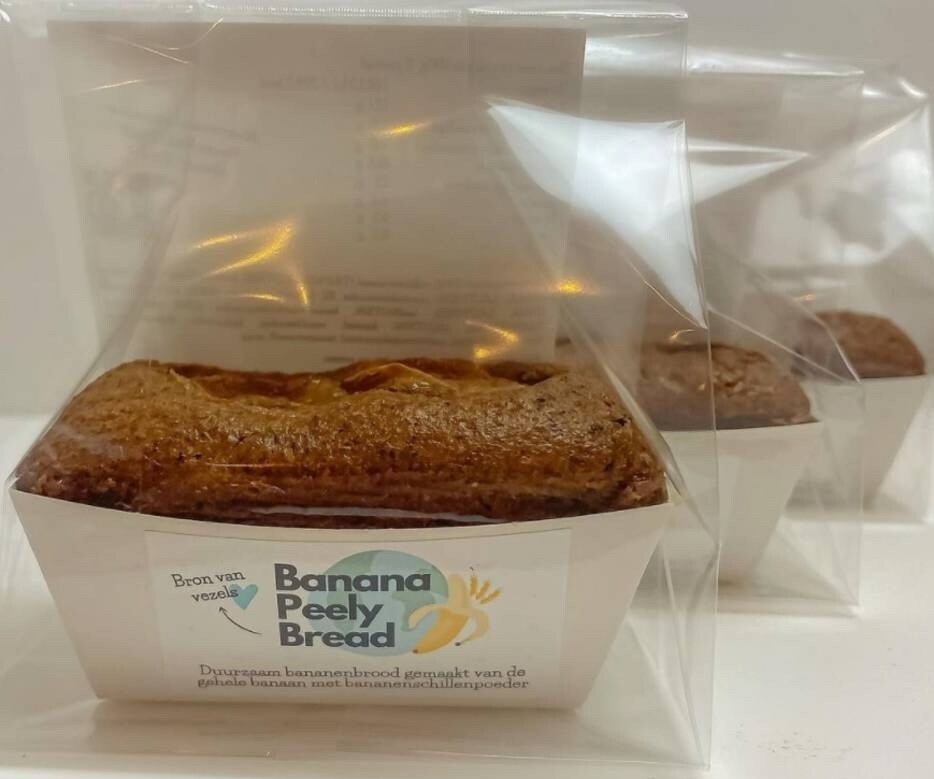 Het bananenbrood van Banana Peely Bread. De bananenschillen zijn niet te zien én niet te proeven. Foto: Instagram Banana Peely Bread