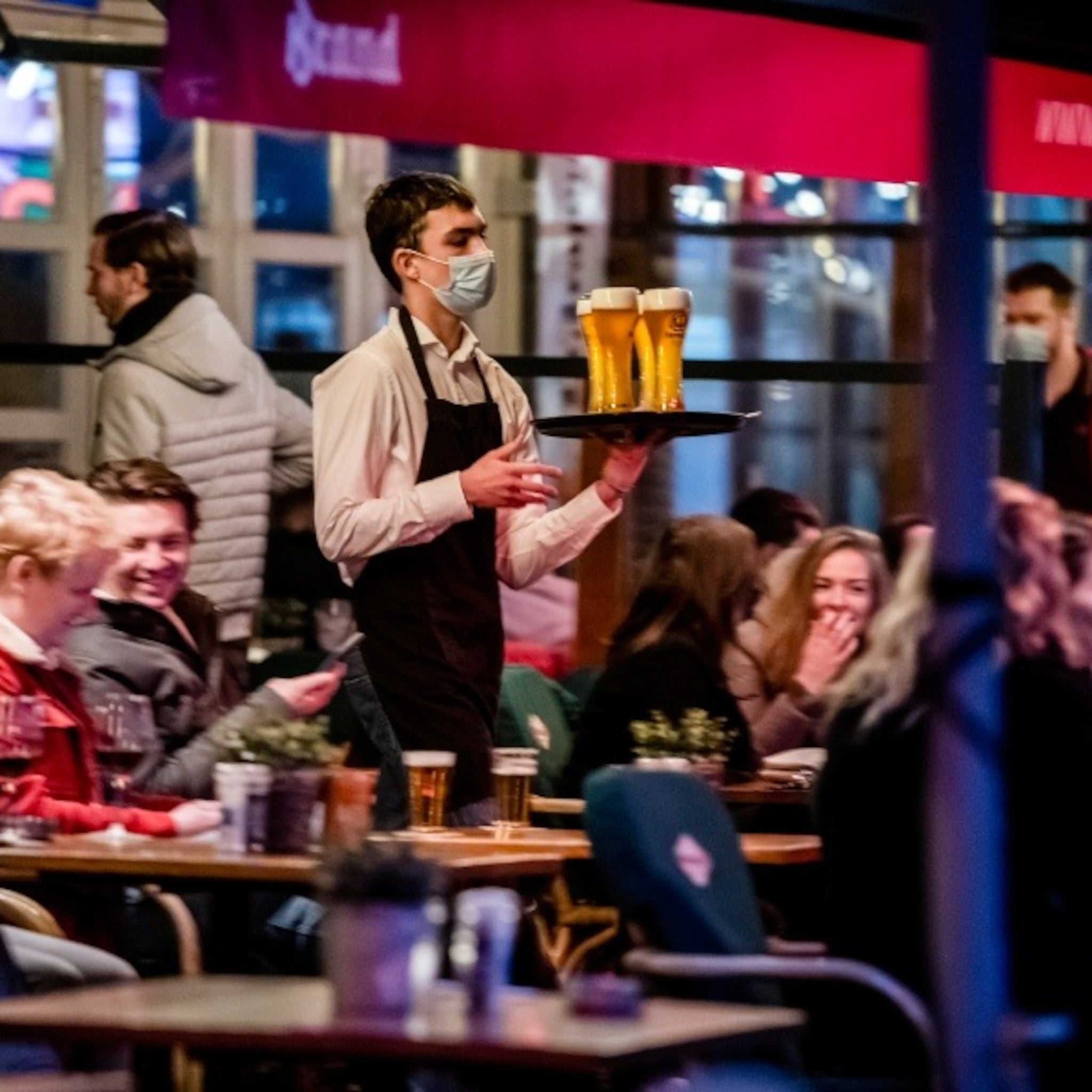 megaprijsstijging verwacht in horeca door hoge gasprijs en personeelstekort