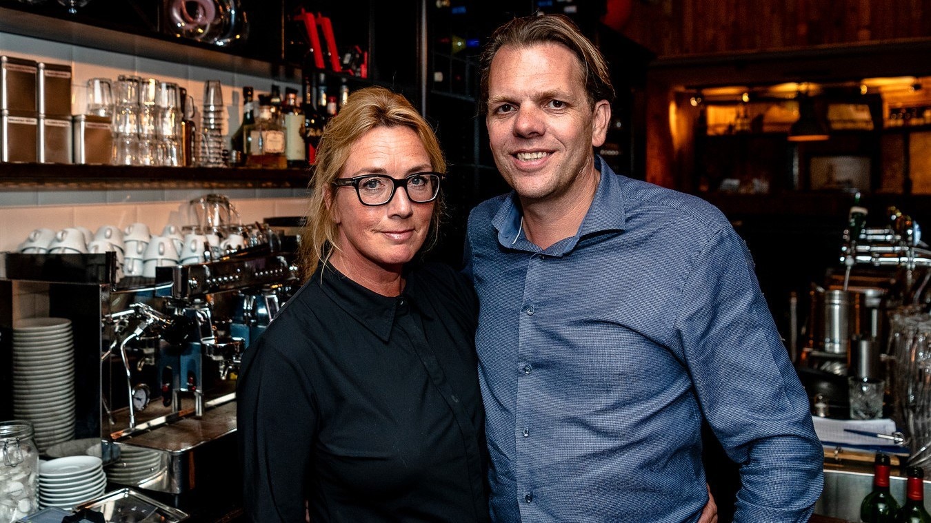 Pieter en Esther den Haan, eigenaars van wijnbar Het Eigendom. Foto: Jan Kok