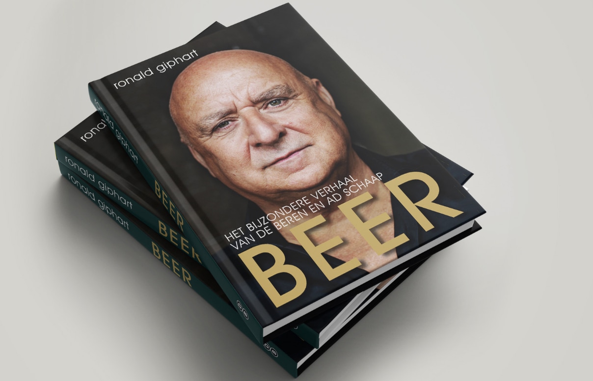 Ronald Giphart schreef de biografie van Ad Schaap. Foto: Beer