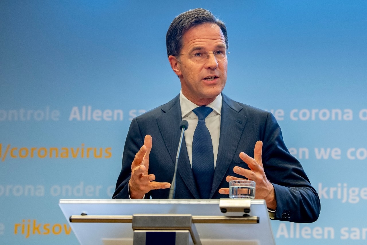 Premier Mark Rutte was een vertrouwd gezicht bij de persconferentie van 14 januari, Ernst Kuipers was er voor het eerst bij. Foto: ANP